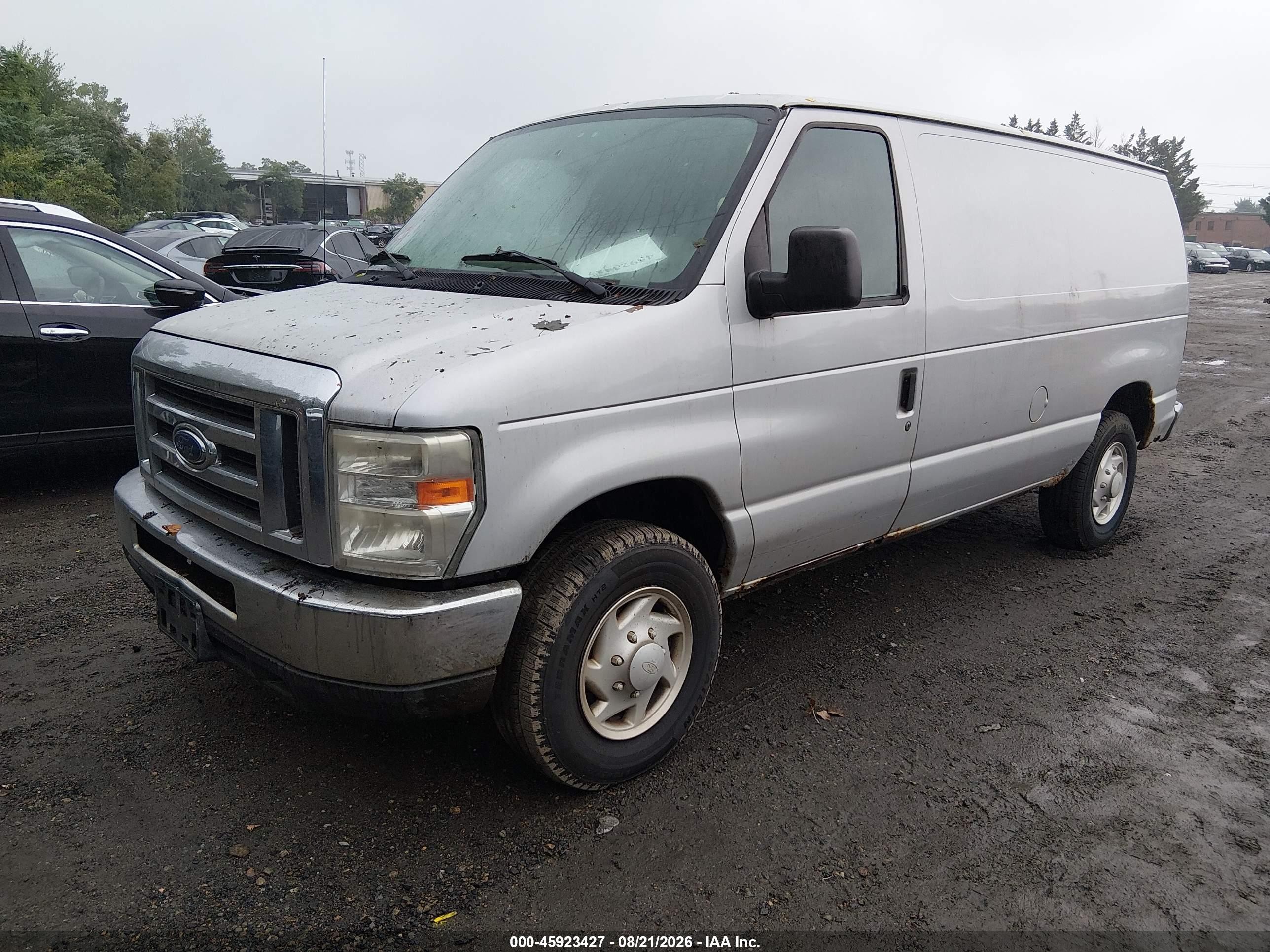 2009 Ford Econoline E250 Van Серебряный vin: 1FTNE24W59DA25290