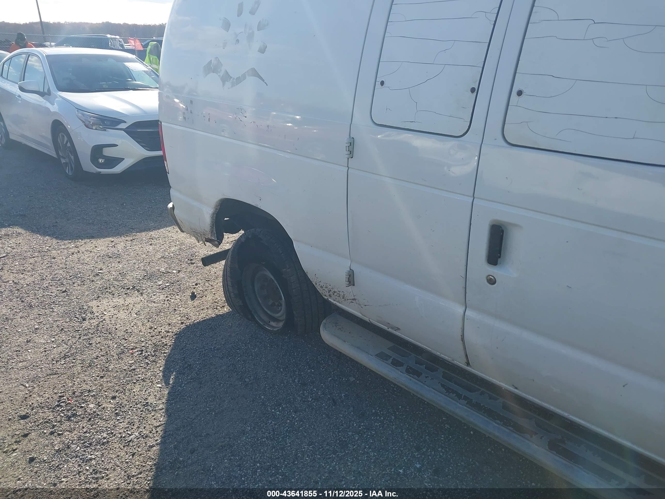 2009 Ford E-250 Commercial/recreational White vin: 1FTNE24W59DA33776