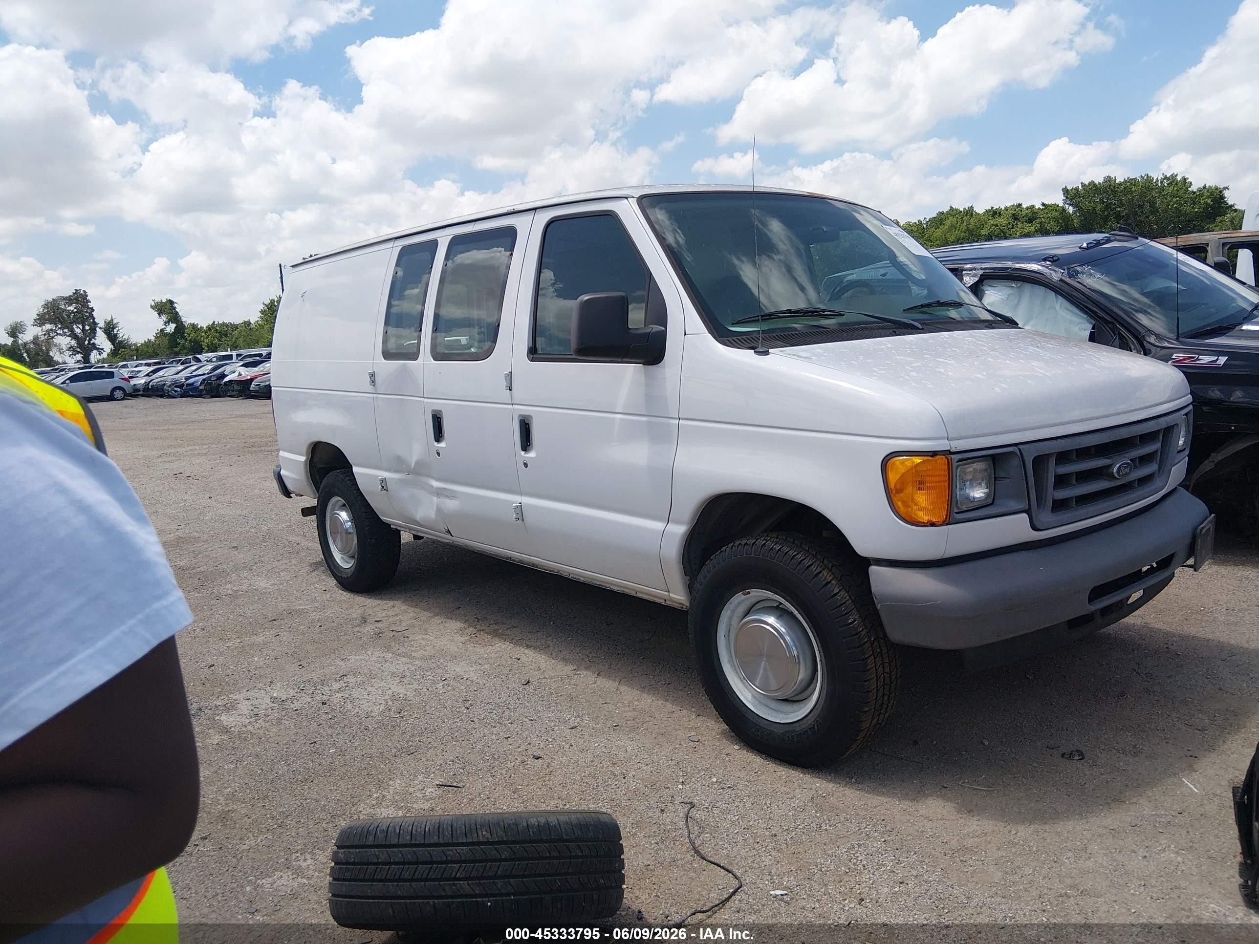 2006 Ford E-250 Commercial/recreational White vin: 1FTNE24W66DB23160