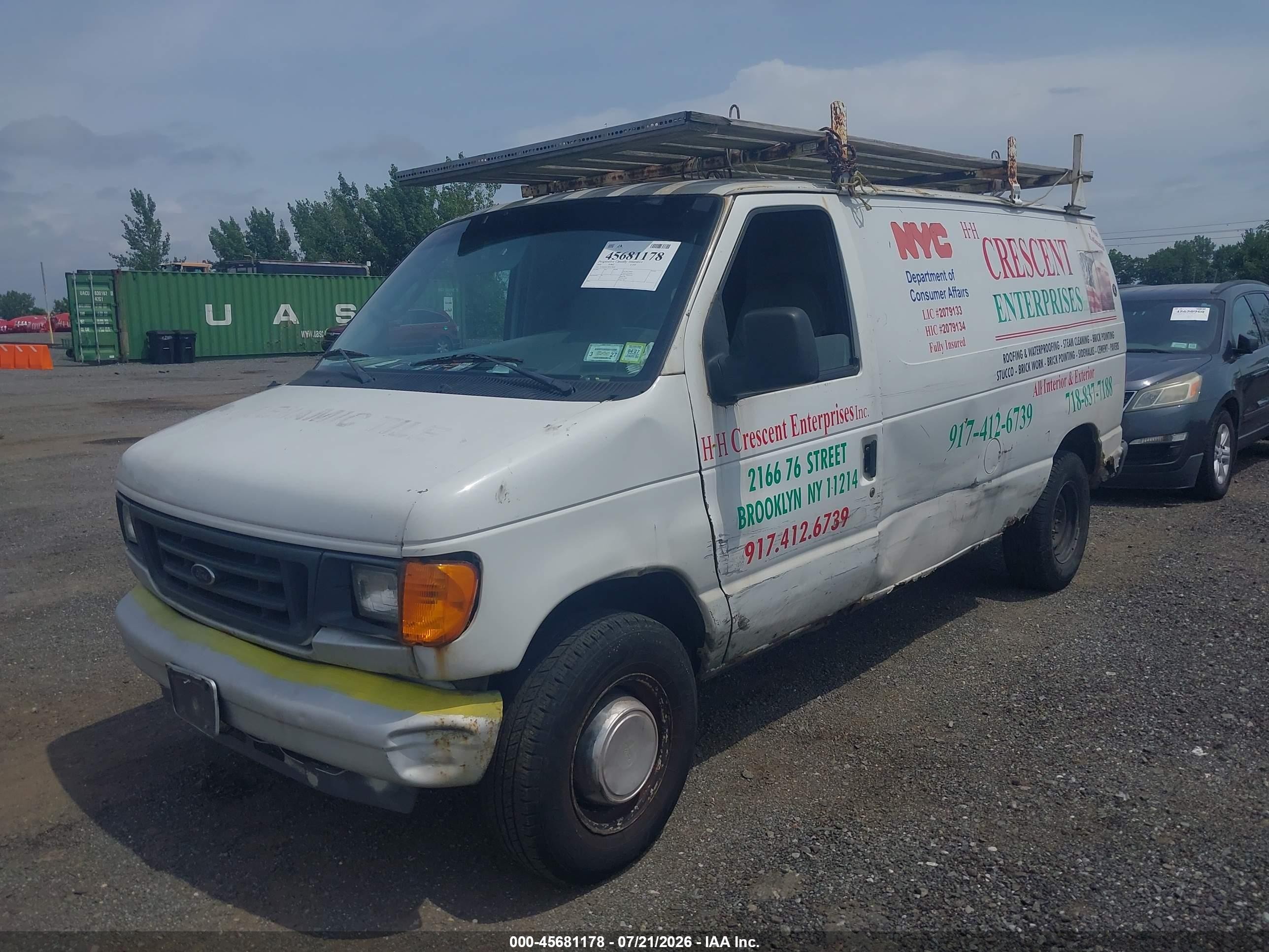 2005 Ford E-250 Commercial/recreational White vin: 1FTNE24W75HA19820