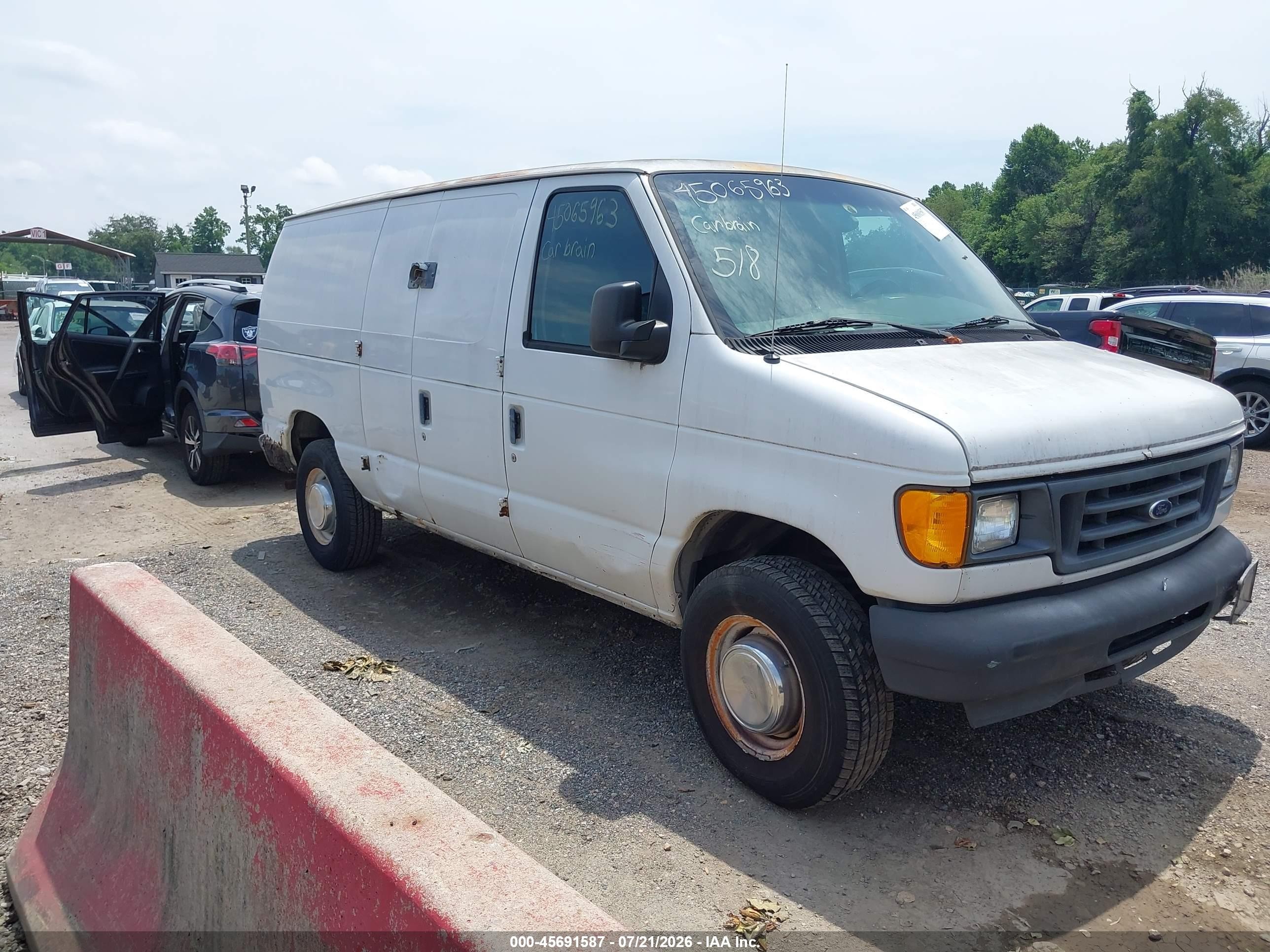2005 Ford E-250 Commercial/recreational White vin: 1FTNE24W75HA80245