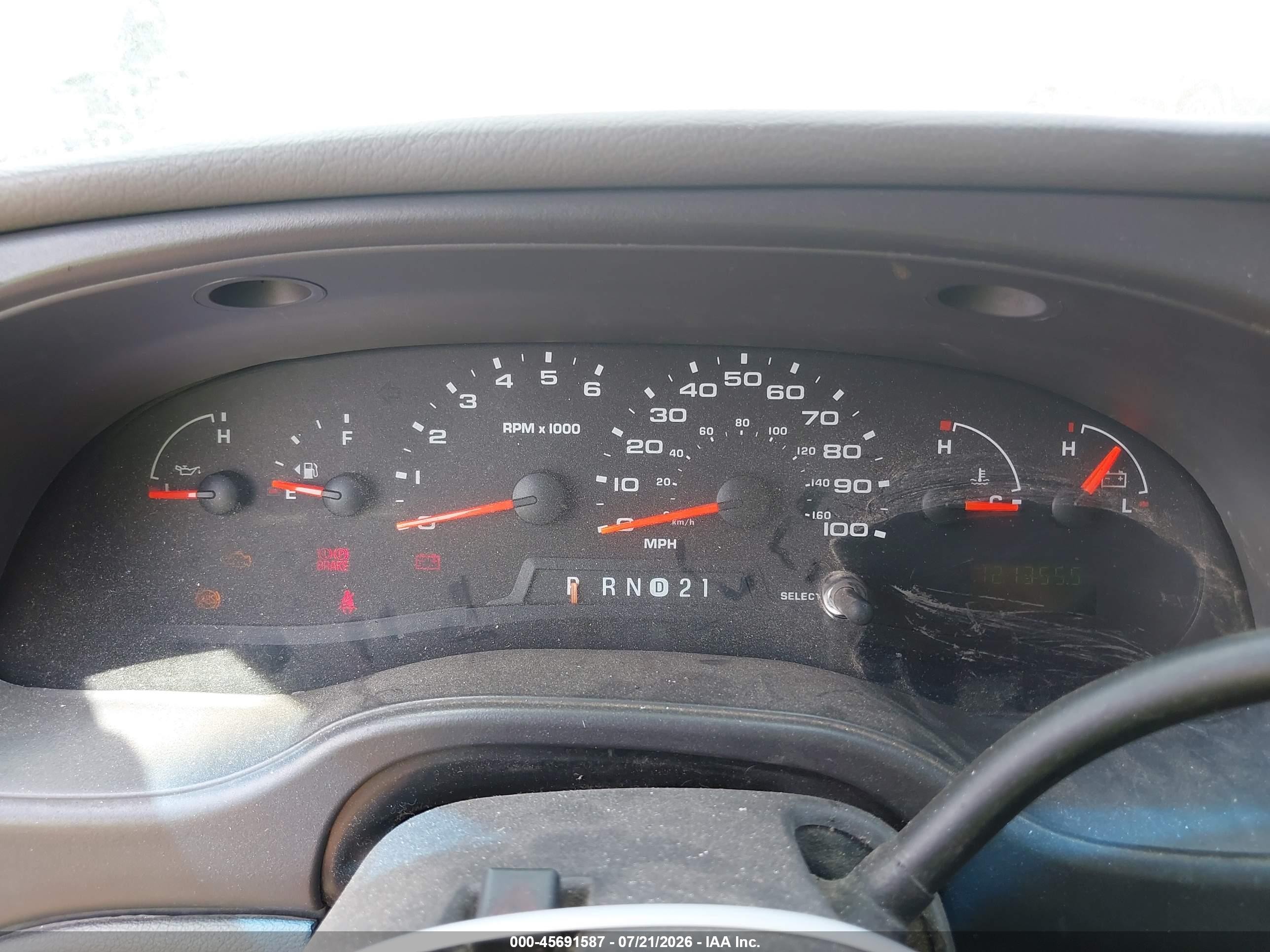2005 Ford E-250 Commercial/recreational White vin: 1FTNE24W75HA80245
