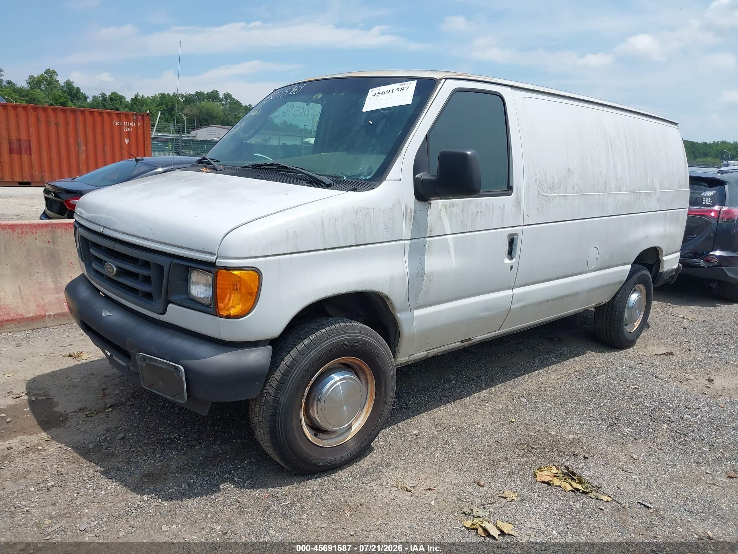 2005 Ford E-250 Commercial/recreational White vin: 1FTNE24W75HA80245