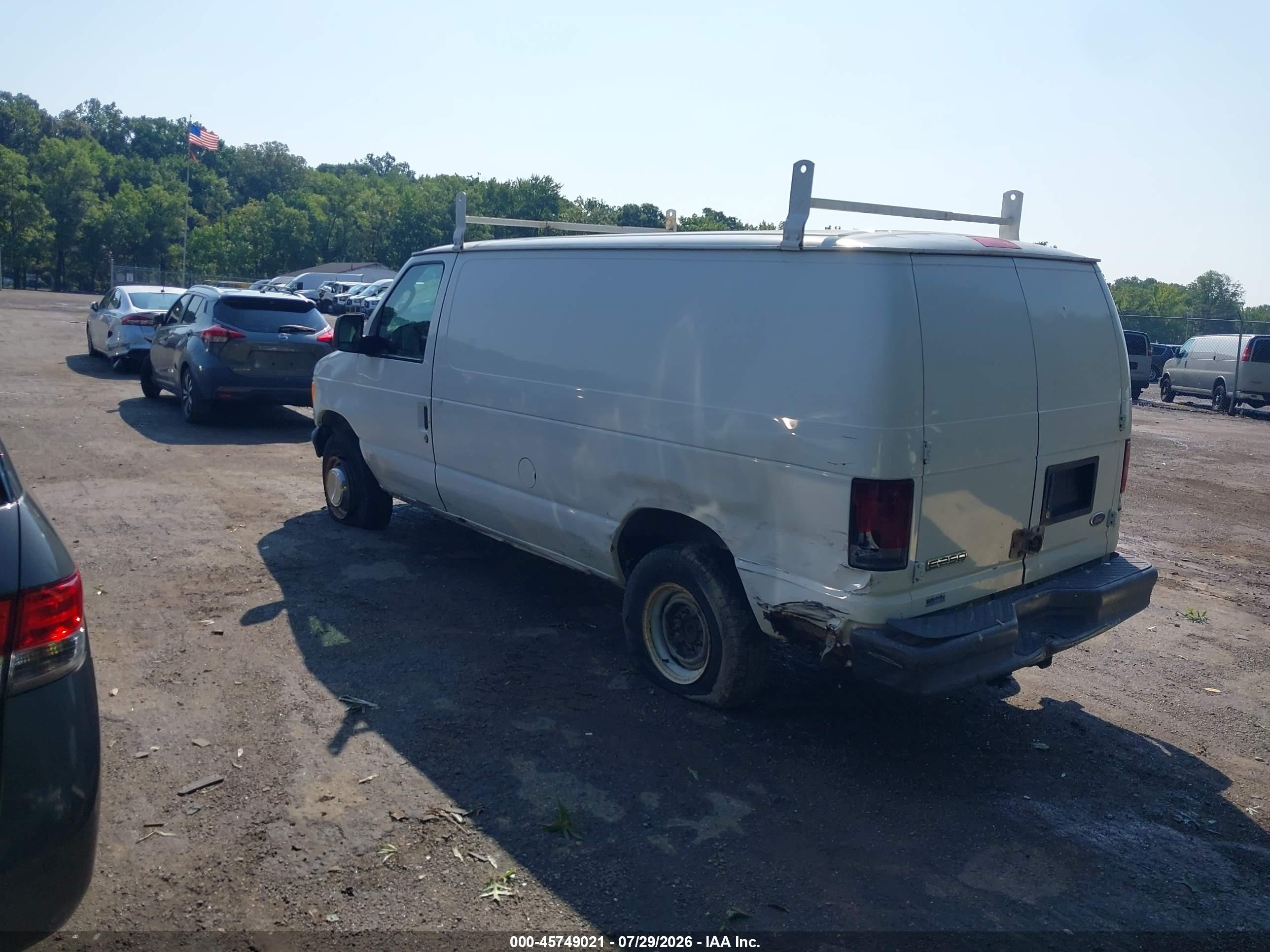 2006 Ford E-250 Commercial/recreational White vin: 1FTNE24W76DB33356