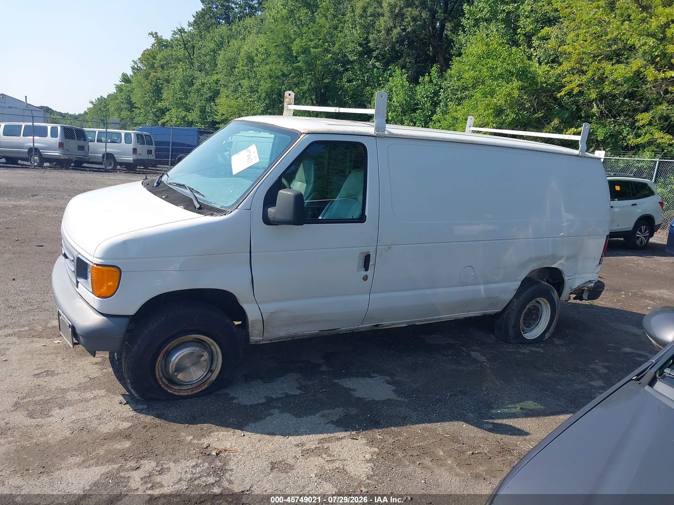 2006 Ford E-250 Commercial/recreational White vin: 1FTNE24W76DB33356