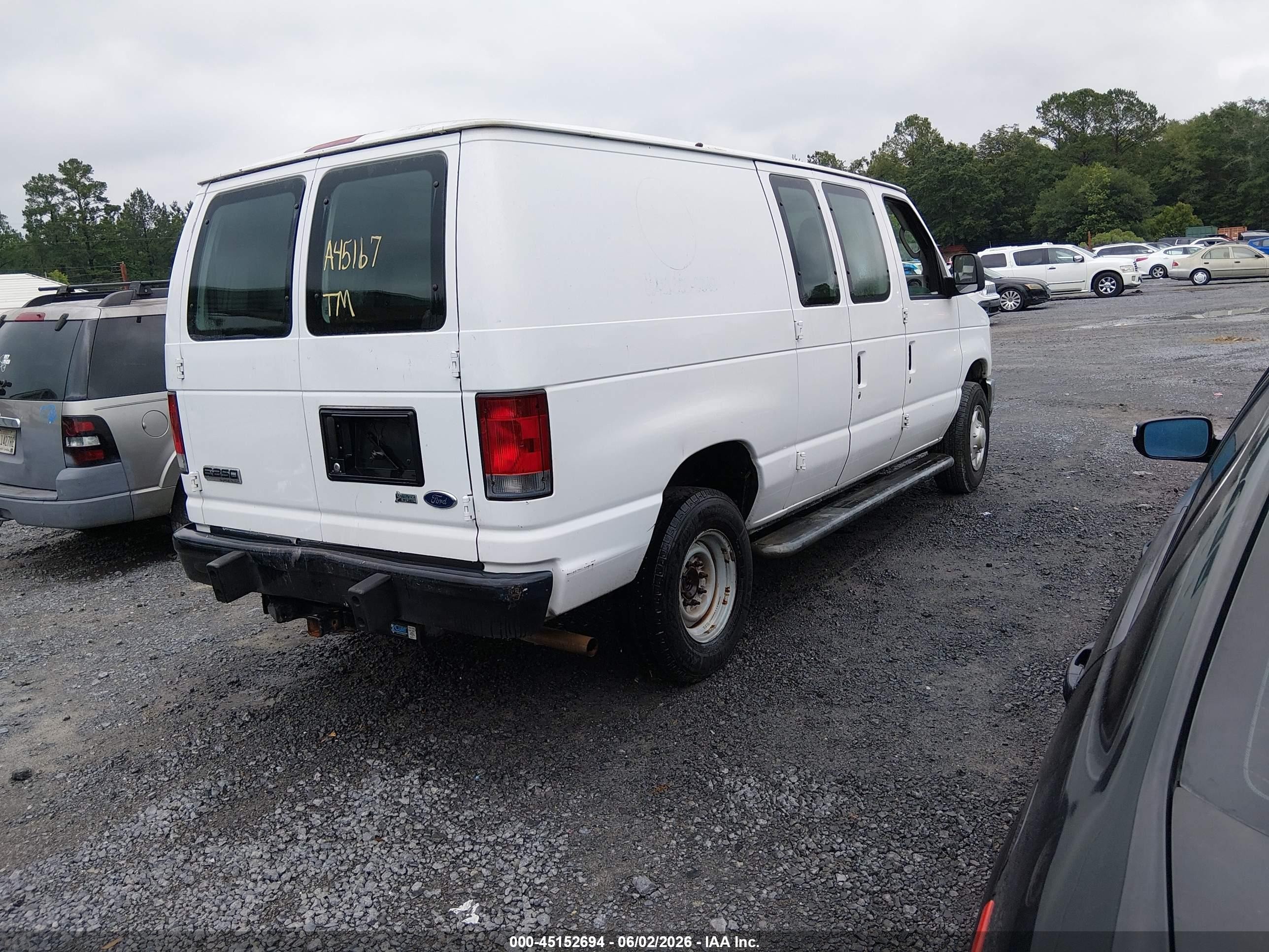 2009 Ford E-250 Commercial/recreational Белый vin: 1FTNE24W79DA45167