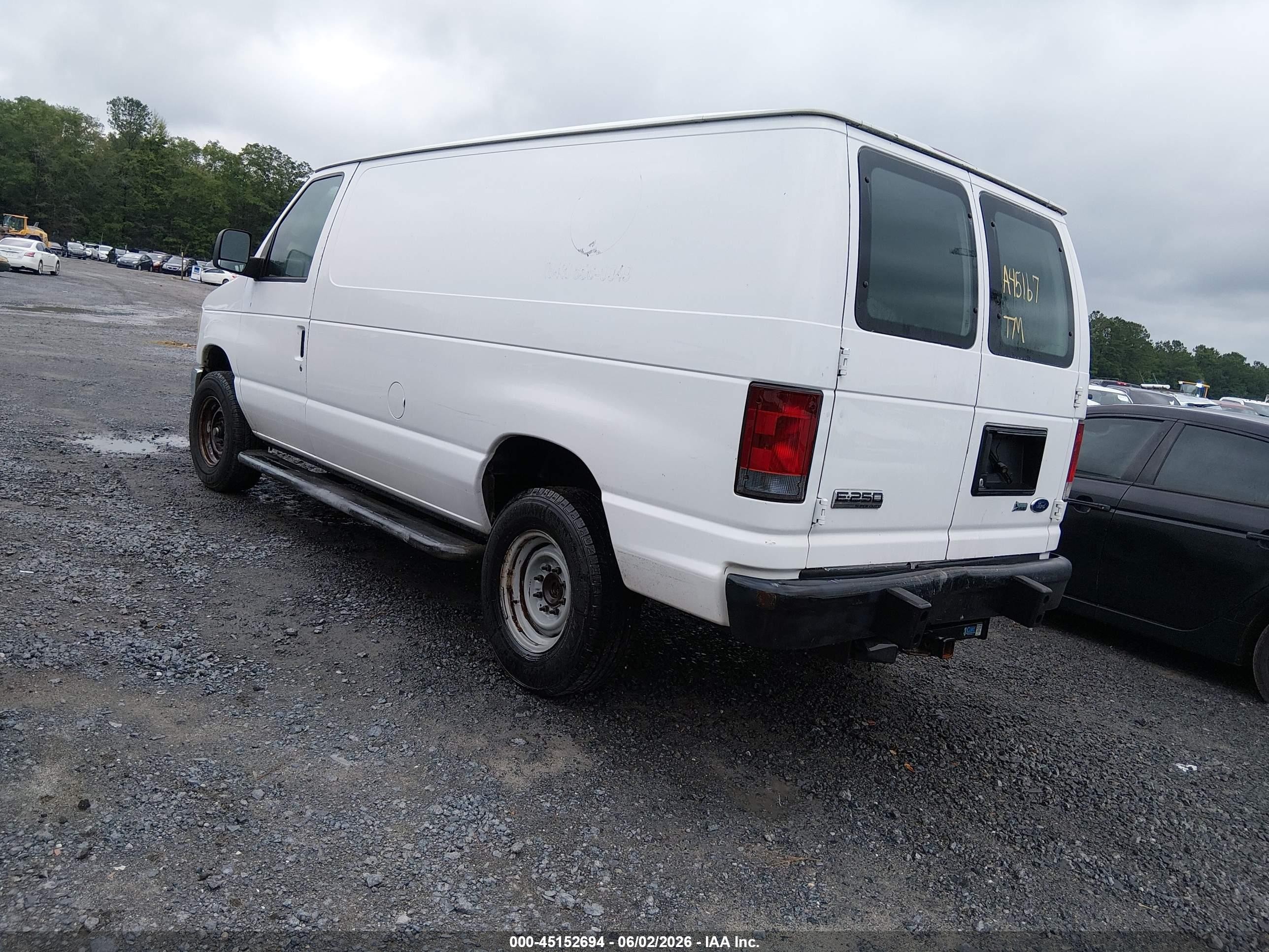 2009 Ford E-250 Commercial/recreational Белый vin: 1FTNE24W79DA45167