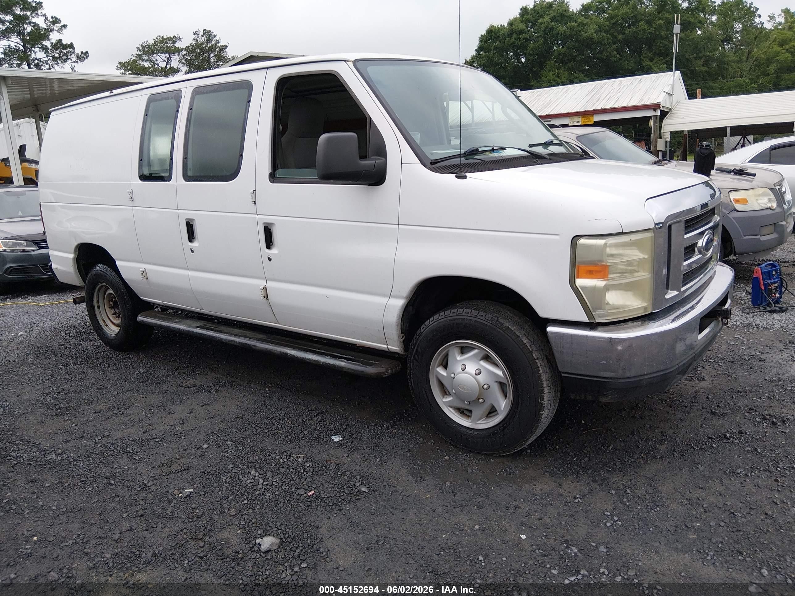 2009 Ford E-250 Commercial/recreational Белый vin: 1FTNE24W79DA45167