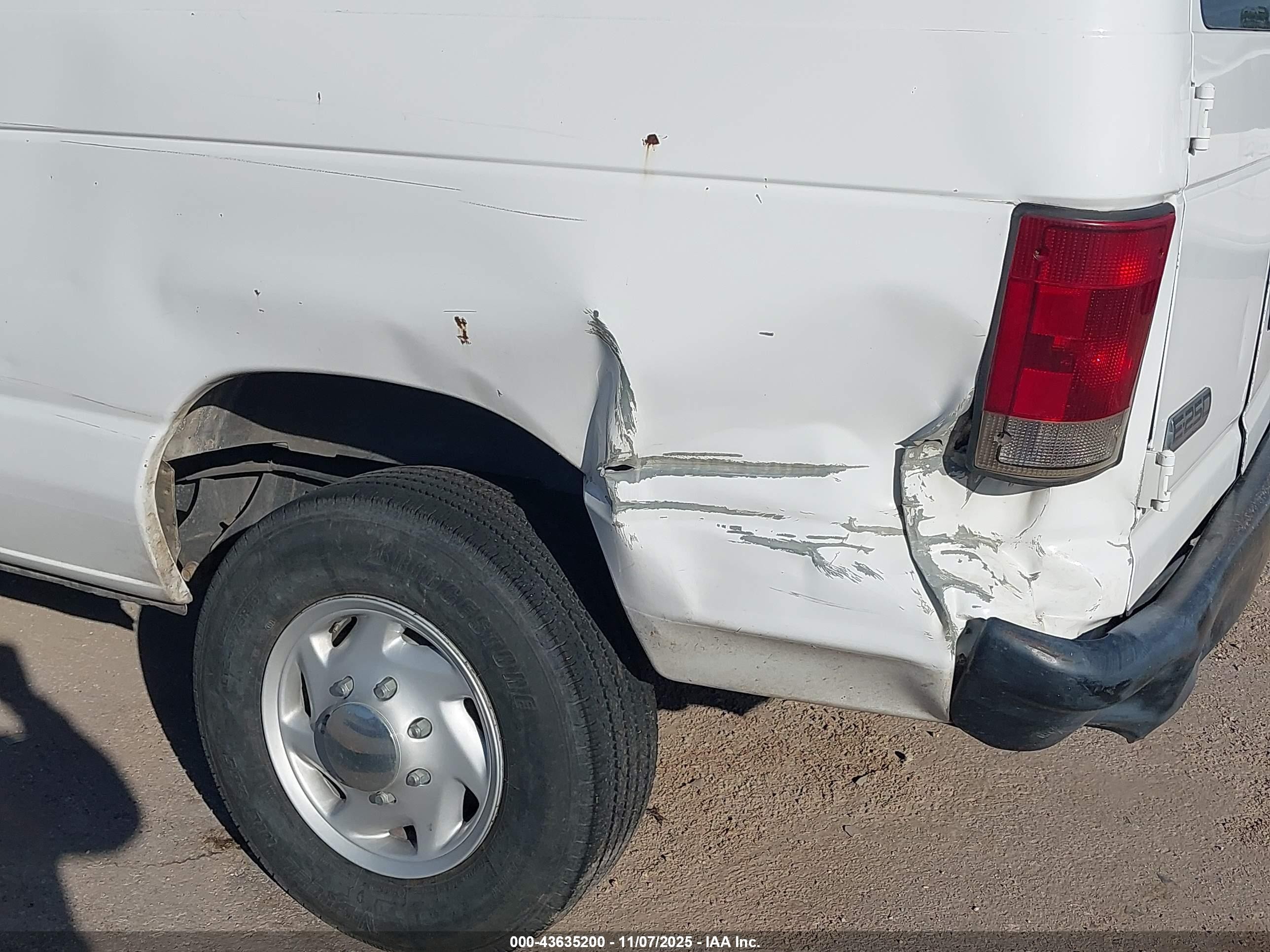 2009 Ford E-250 Commercial/recreational White vin: 1FTNE24W79DA45332