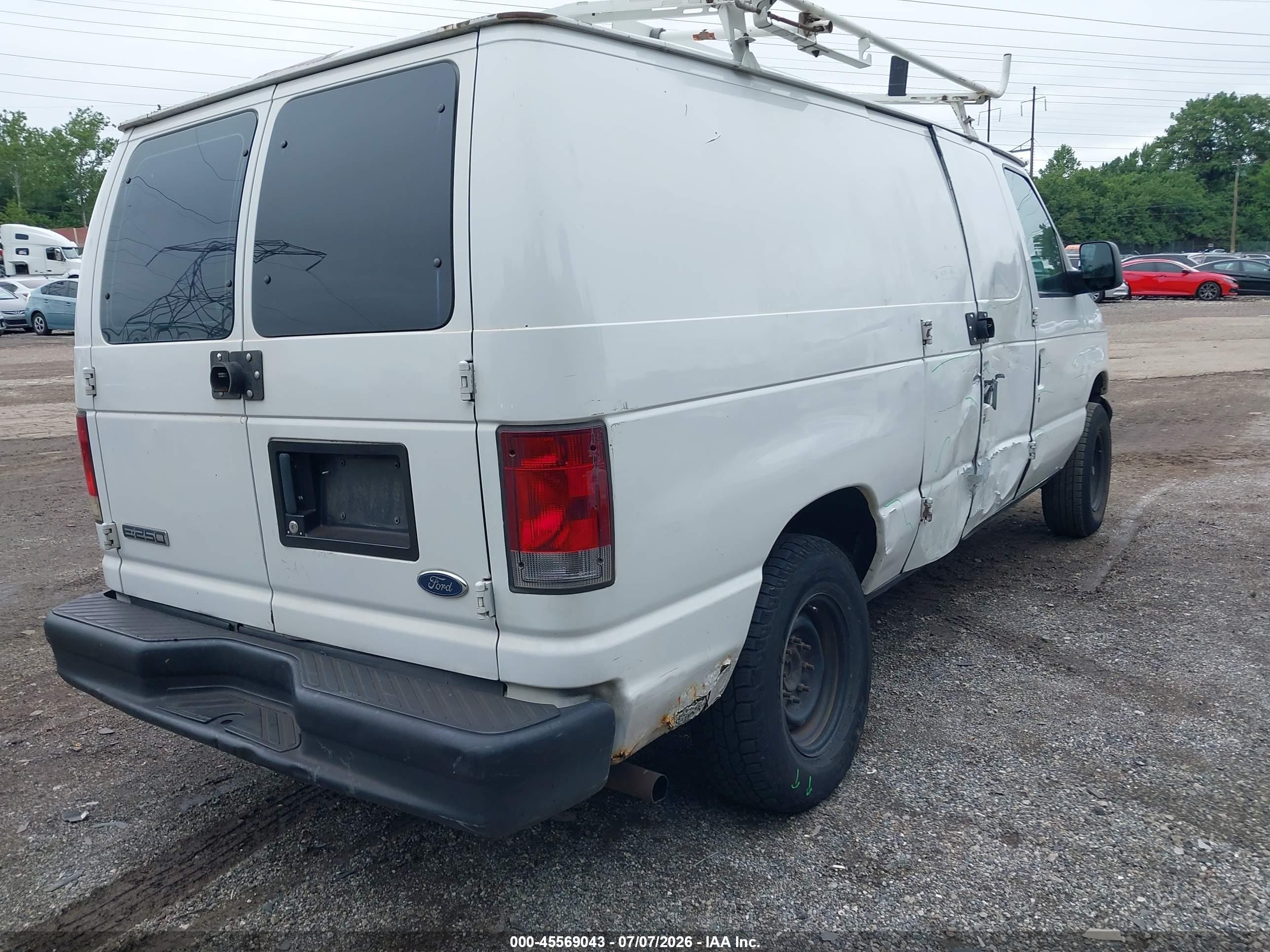 2006 Ford E-250 Commercial/recreational White vin: 1FTNE24W86HA22551