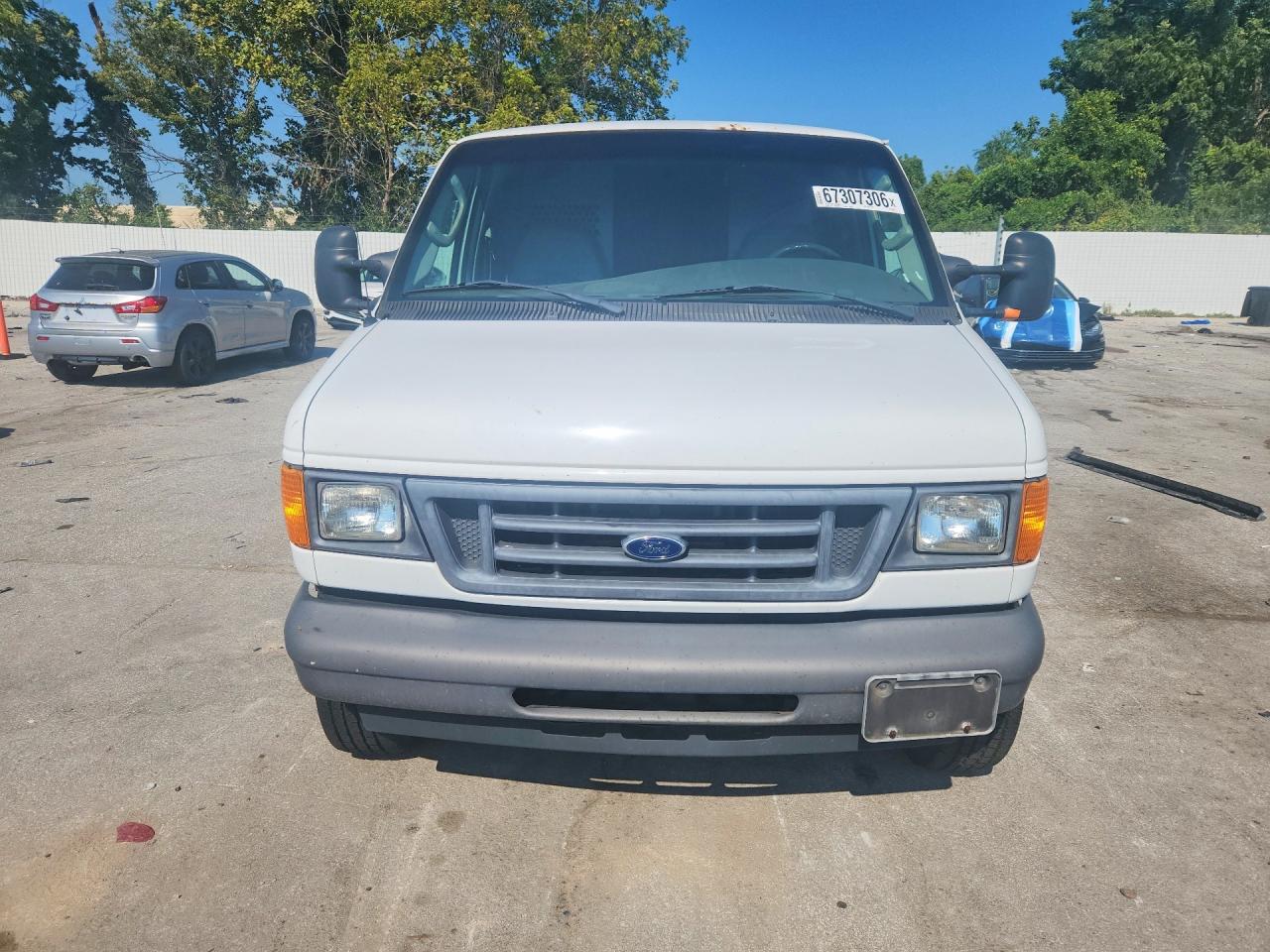 2007 Ford Econoline E250 Van White vin: 1FTNE24W87DA78272