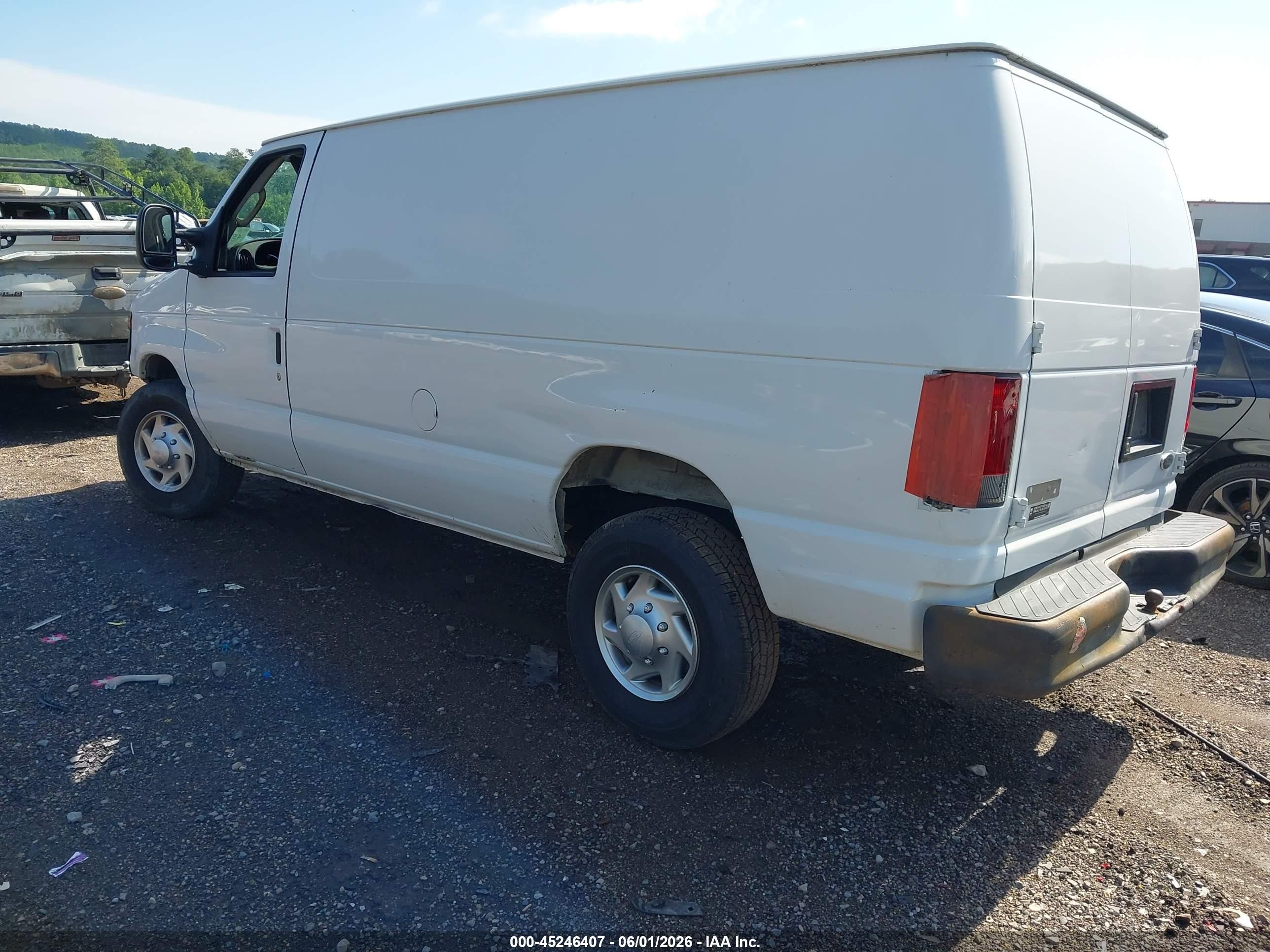 2008 Ford E-250 Commercial/recreational Белый vin: 1FTNE24W88DA40106