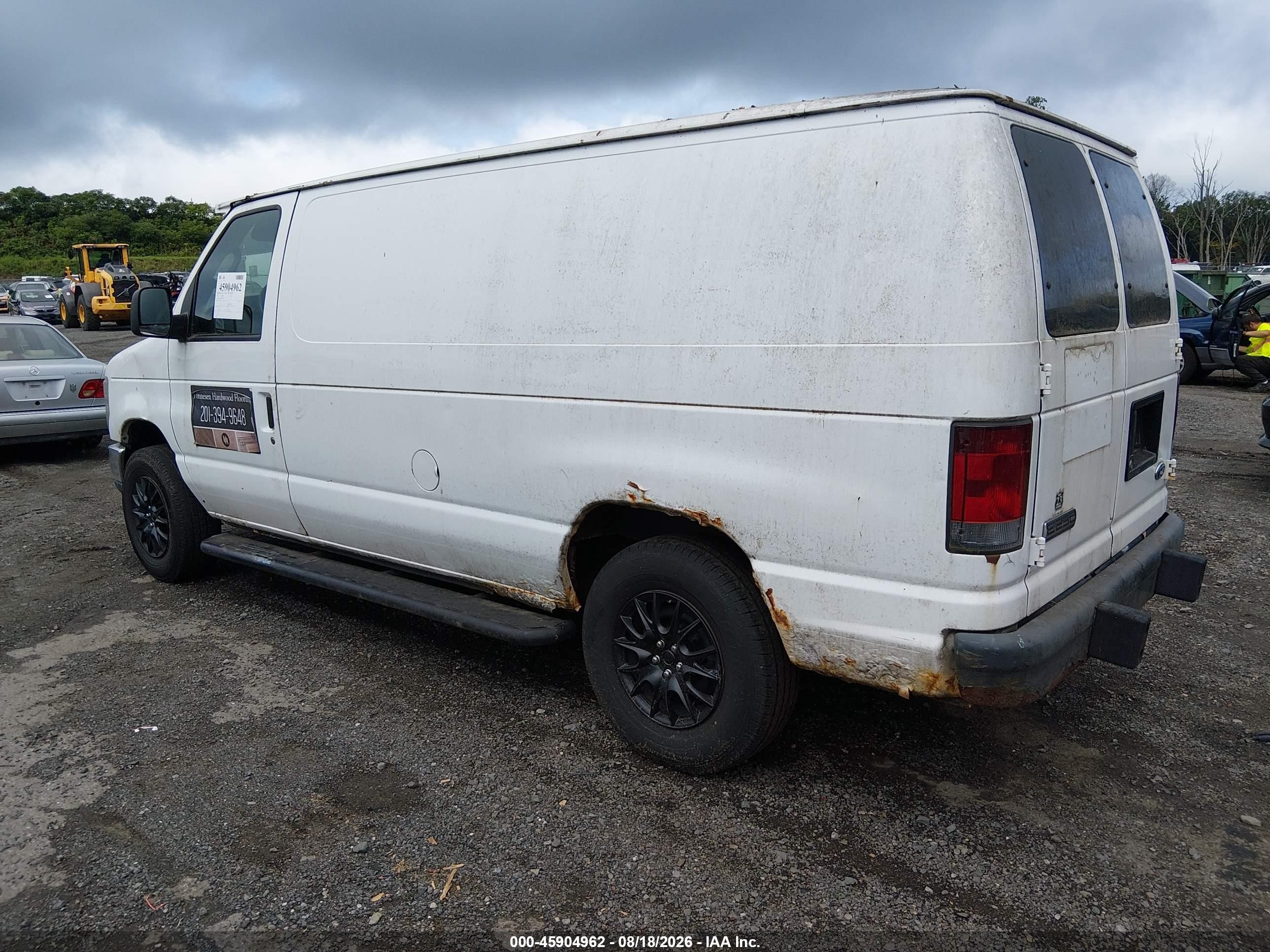 2008 Ford E-250 Commercial White vin: 1FTNE24W88DA61442