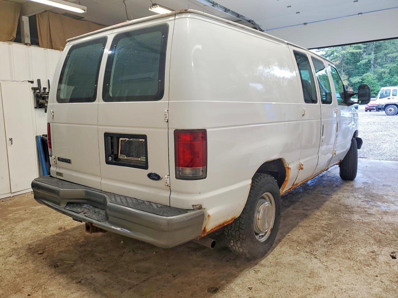 2006 Ford Econoline E250 Van White vin: 1FTNE24W96DA36384