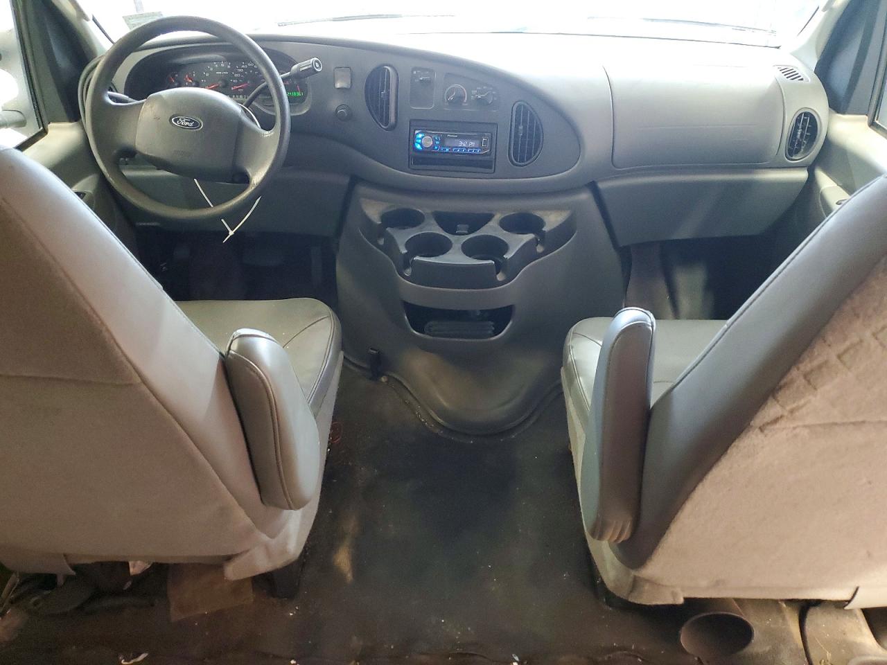 2006 Ford Econoline E250 Van White vin: 1FTNE24W96DA36384
