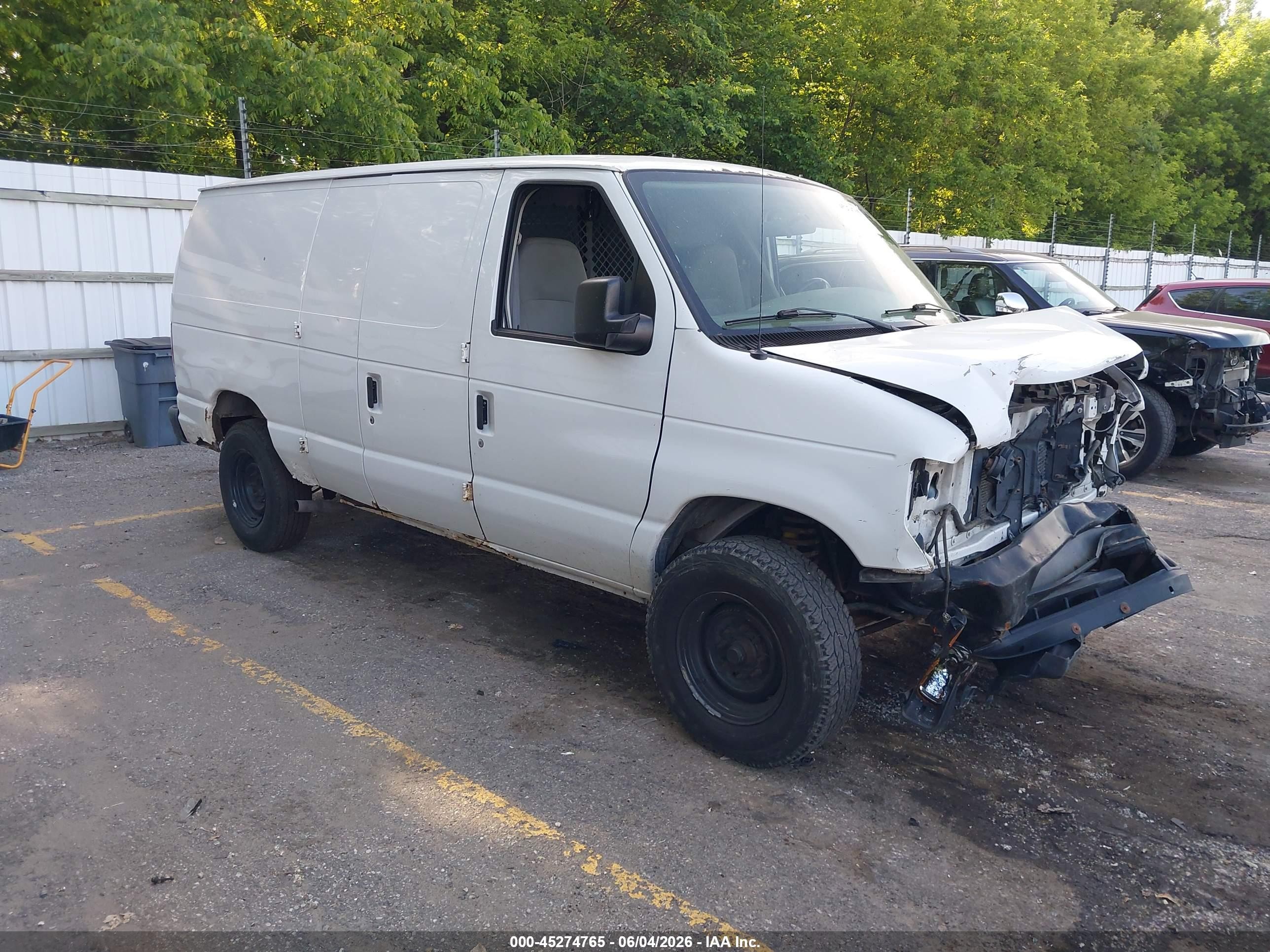2008 Ford E-250 Commercial/recreational Белый vin: 1FTNE24W98DA12072