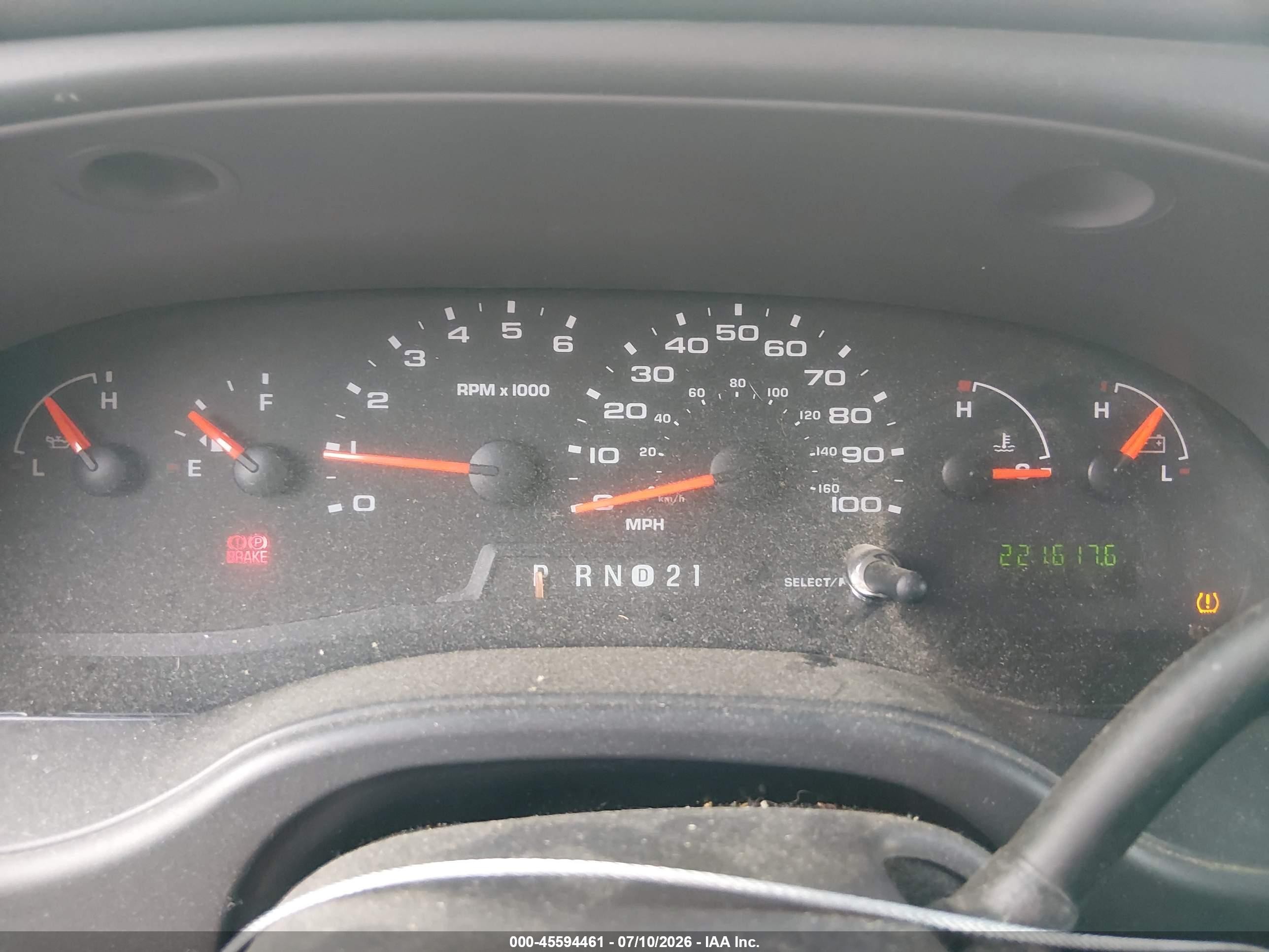 2008 Ford E-250 Commercial/recreational White vin: 1FTNE24W98DA97589
