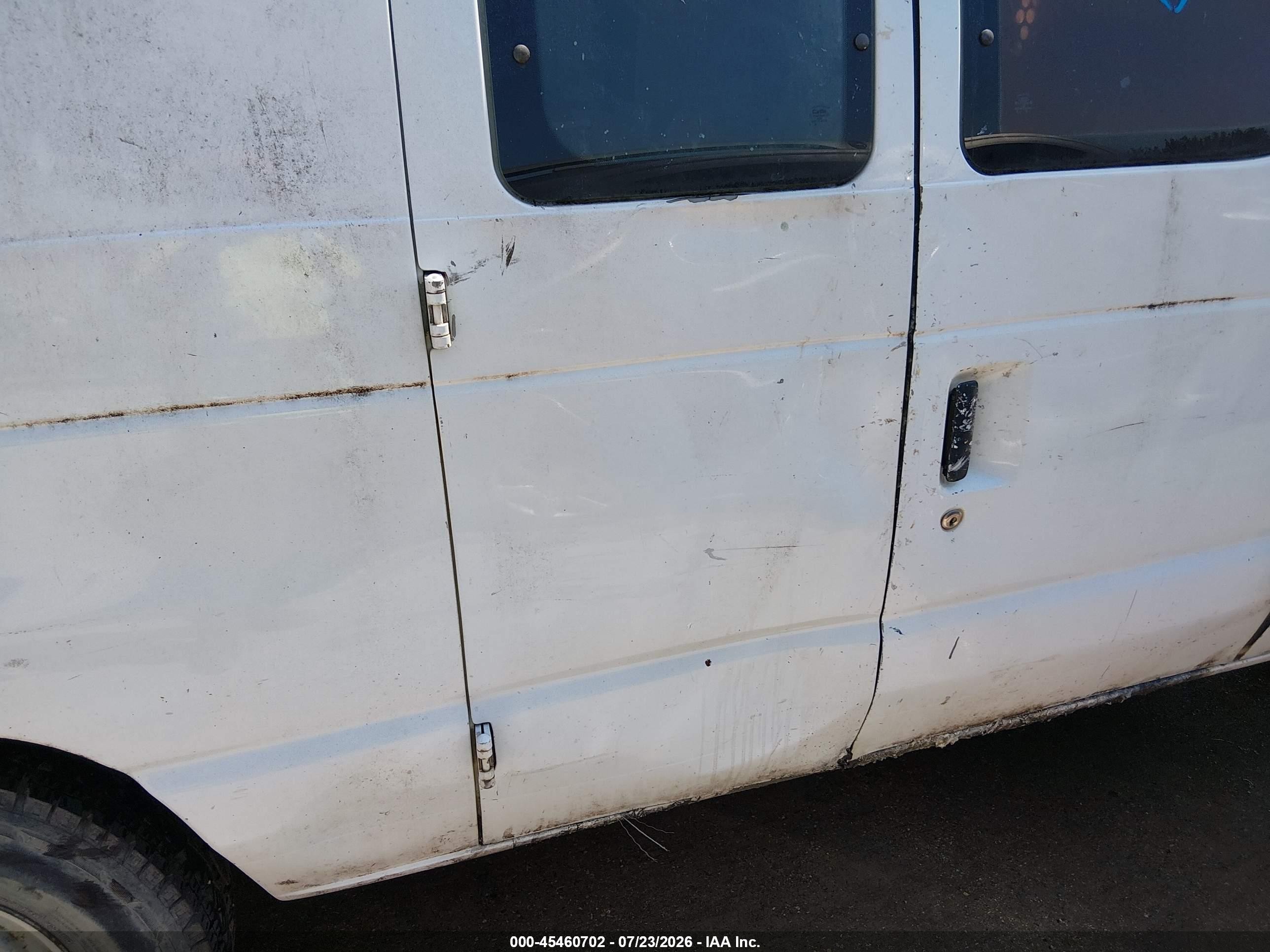 2007 Ford E-250 Commercial/recreational White vin: 1FTNE24WX7DA34502