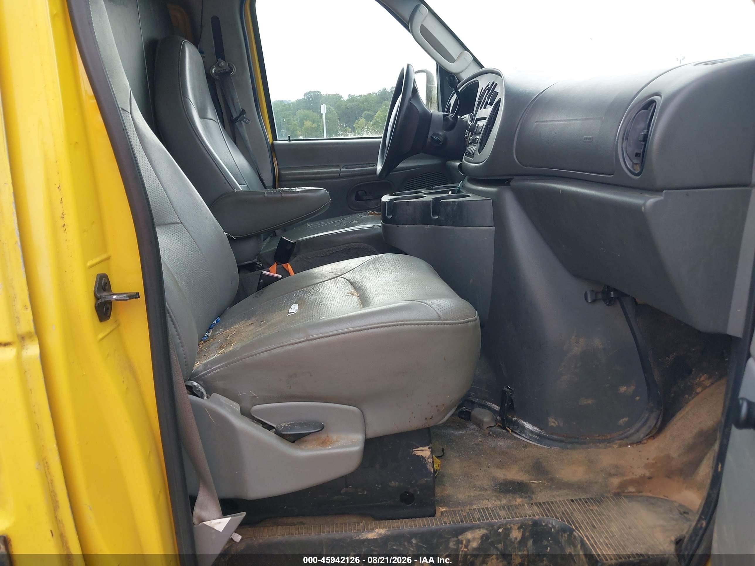 2008 Ford E-250 Commercial/recreational Yellow vin: 1FTNE24WX8DB19325
