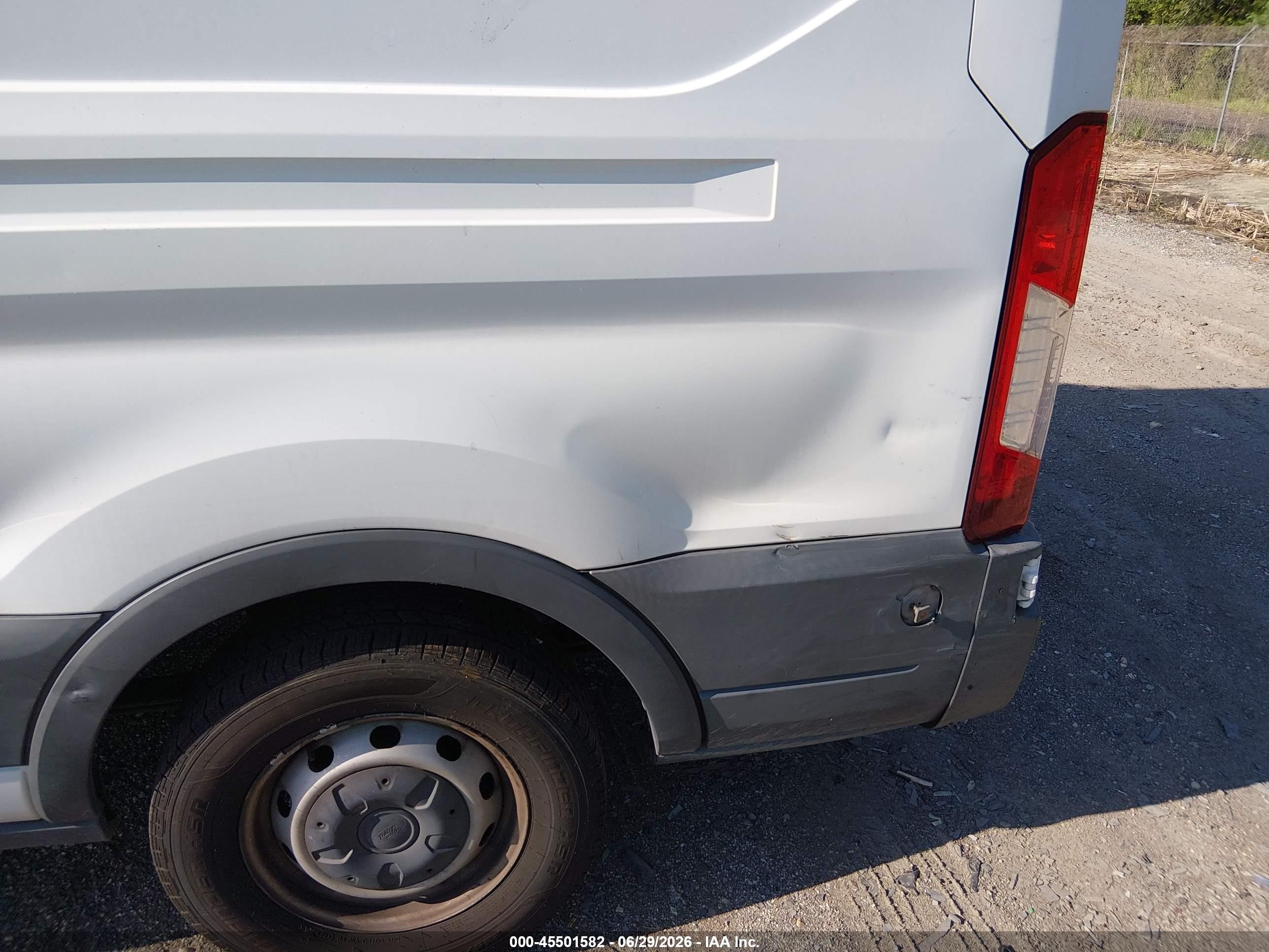 2015 Ford Transit-150 White vin: 1FTNE2CM1FKA06193