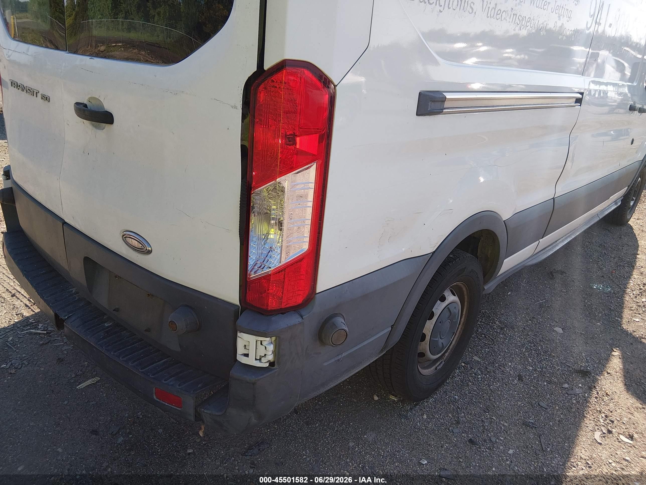 2015 Ford Transit-150 White vin: 1FTNE2CM1FKA06193