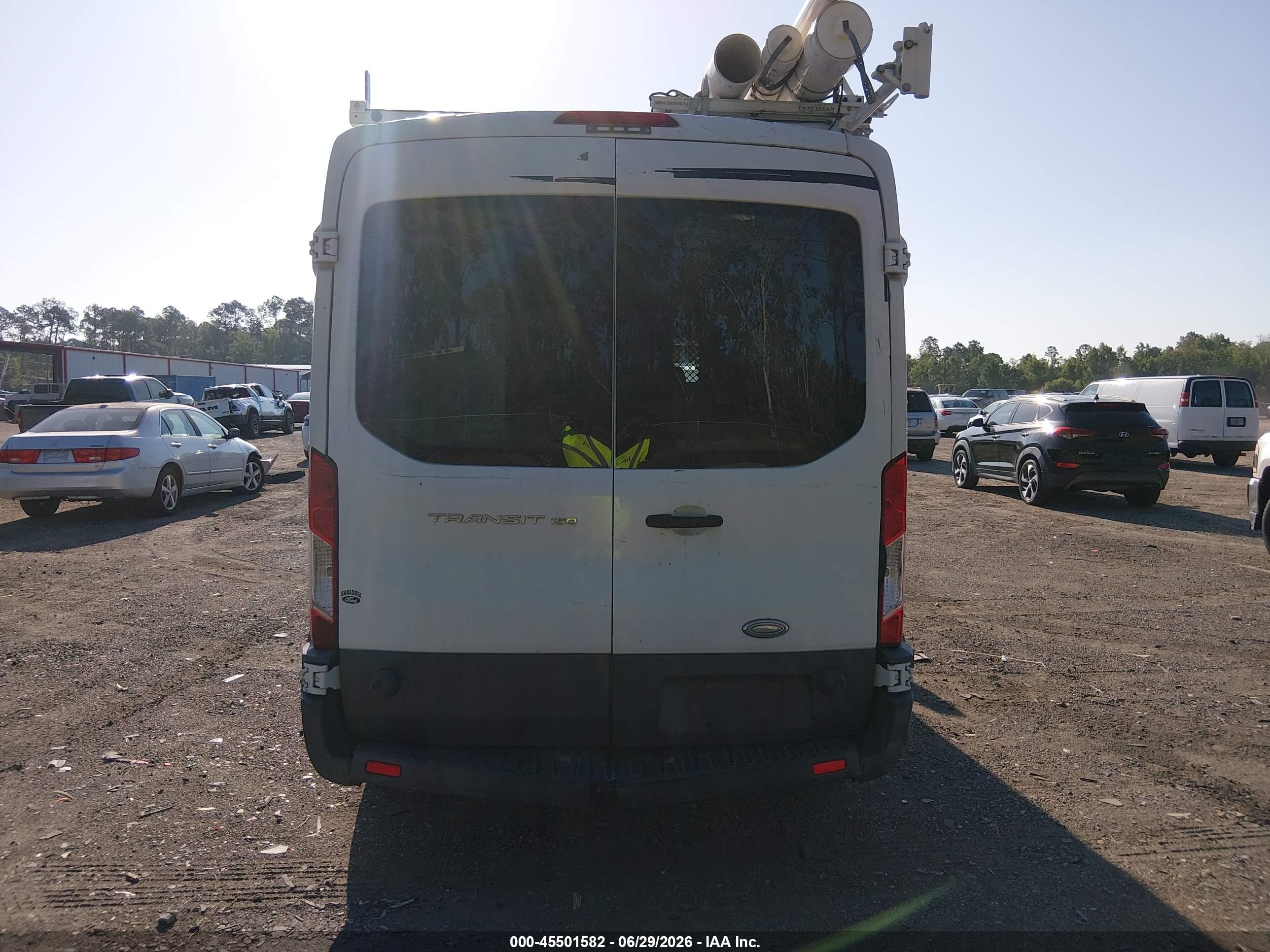 2015 Ford Transit-150 White vin: 1FTNE2CM1FKA06193