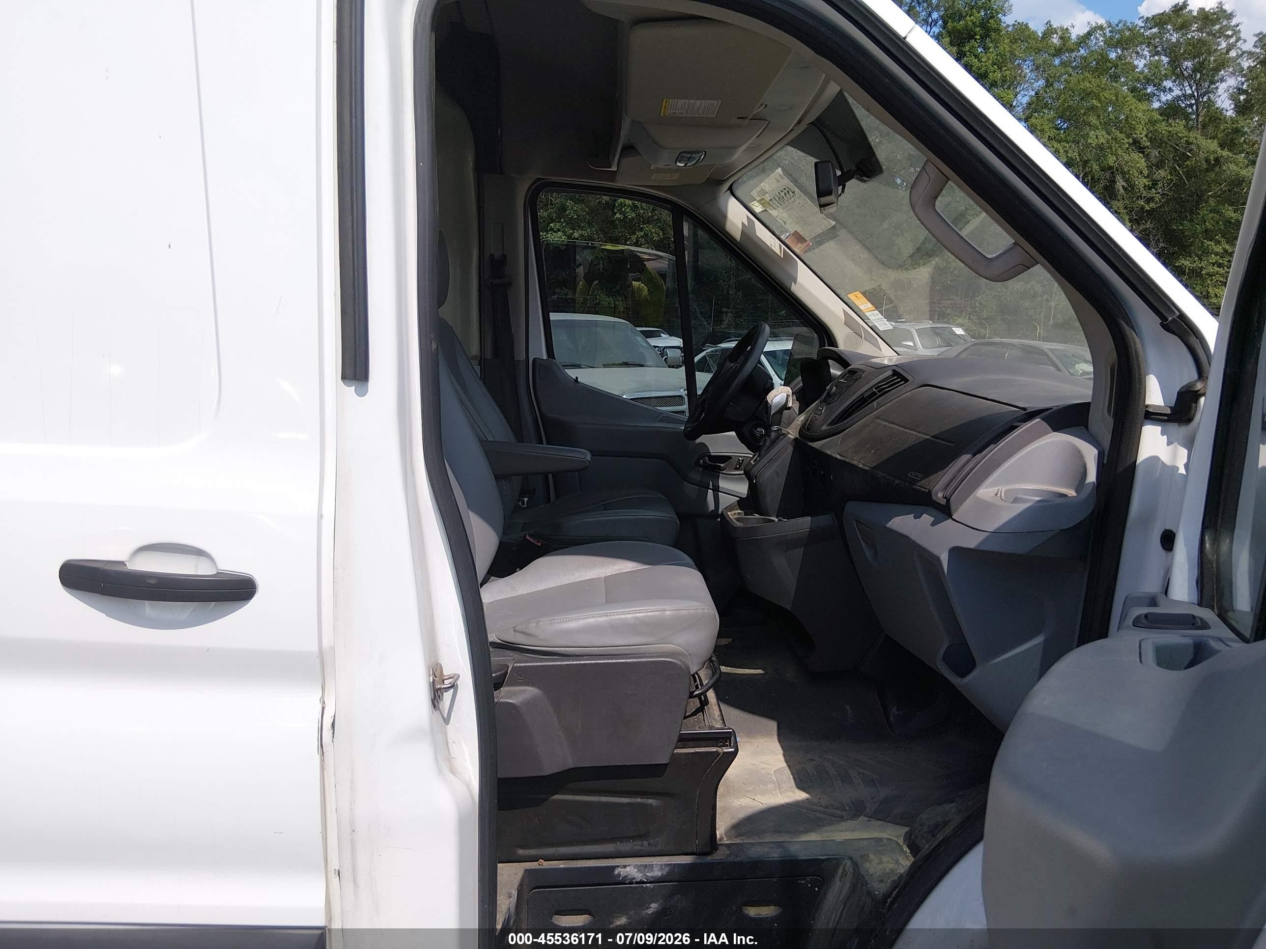 2015 Ford Transit-150 White vin: 1FTNE2CM2FKA22385