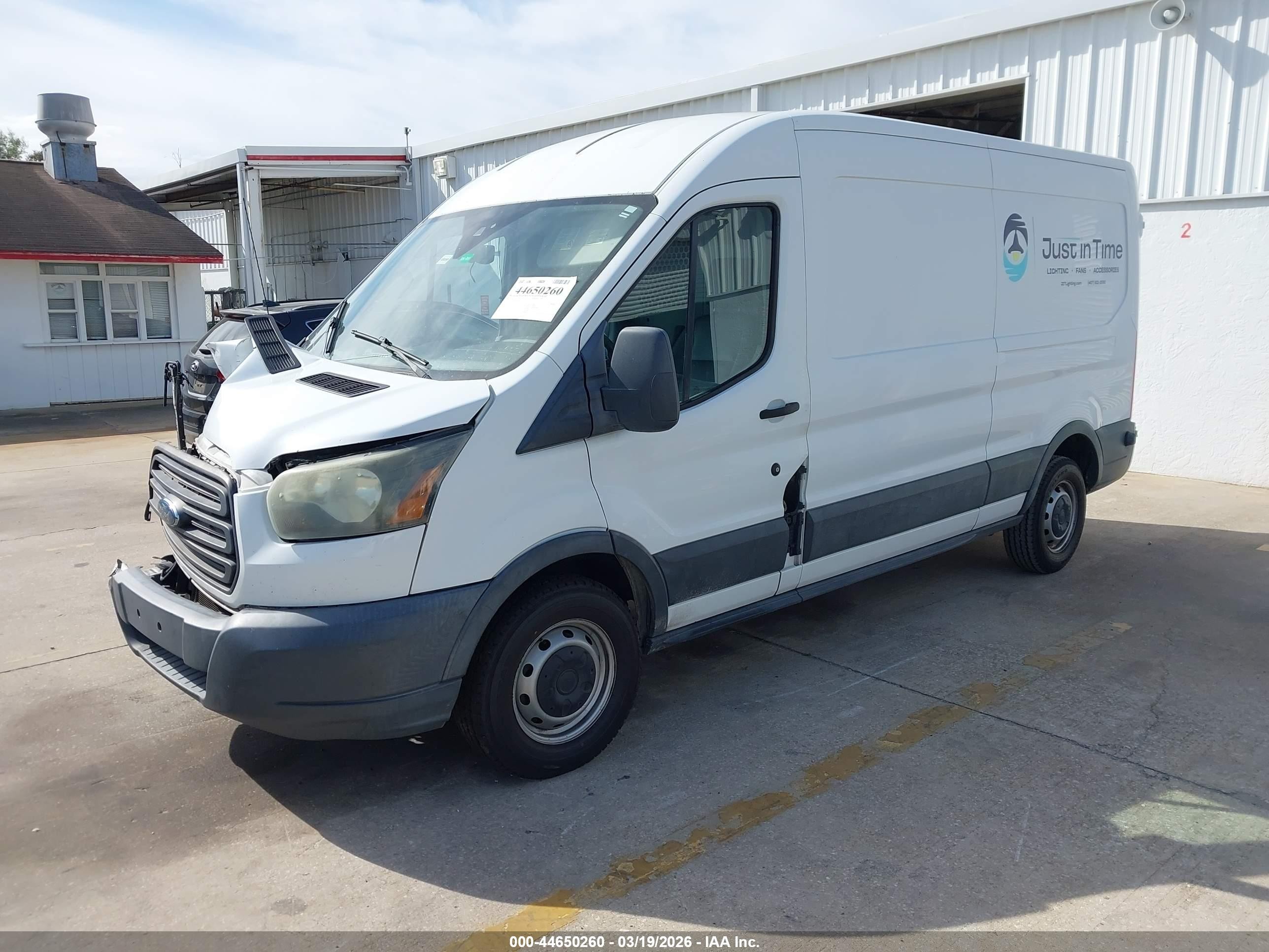 2015 Ford Transit-150   White vin: 1FTNE2CM6FKB11070