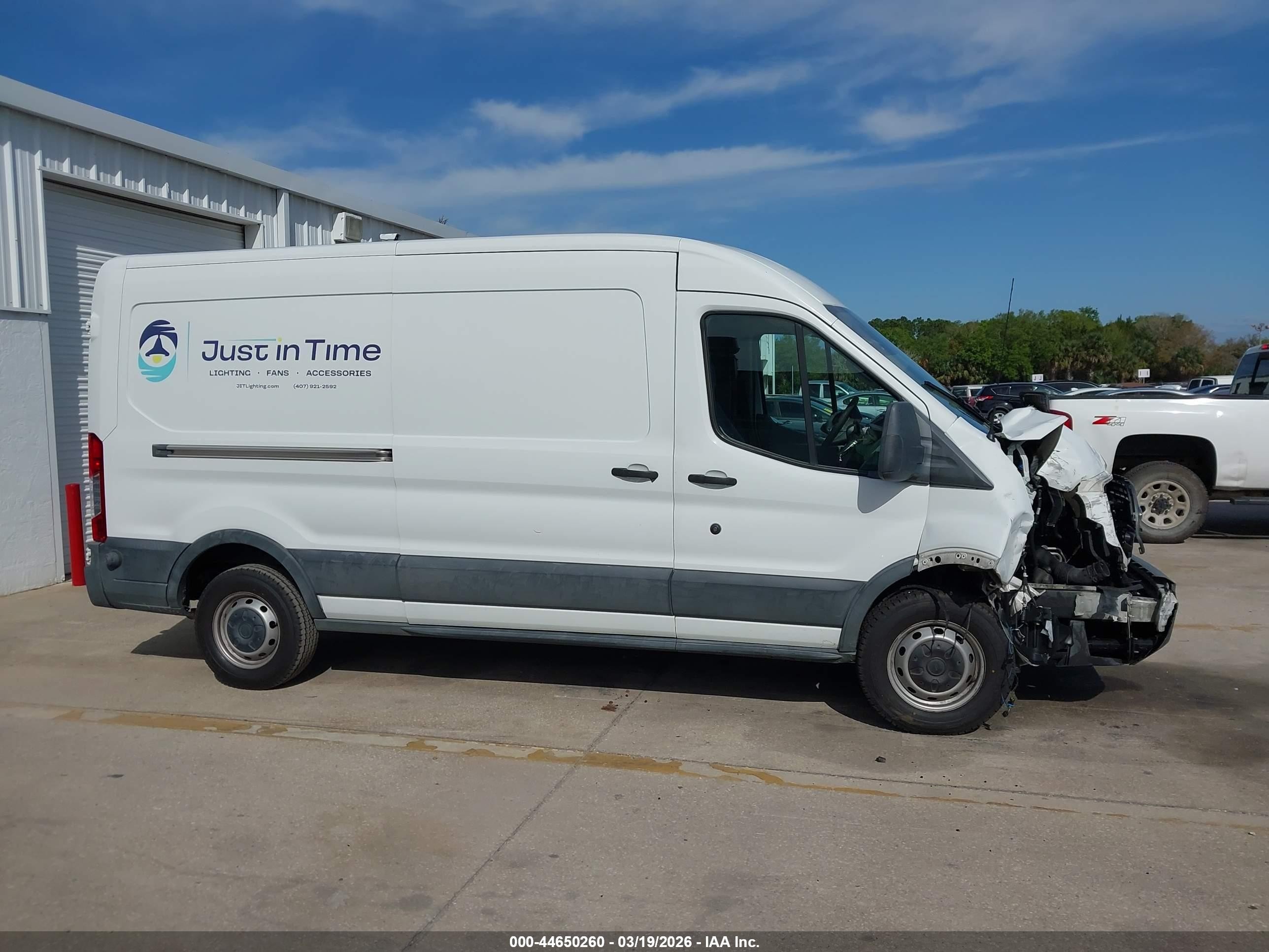 2015 Ford Transit-150   White vin: 1FTNE2CM6FKB11070