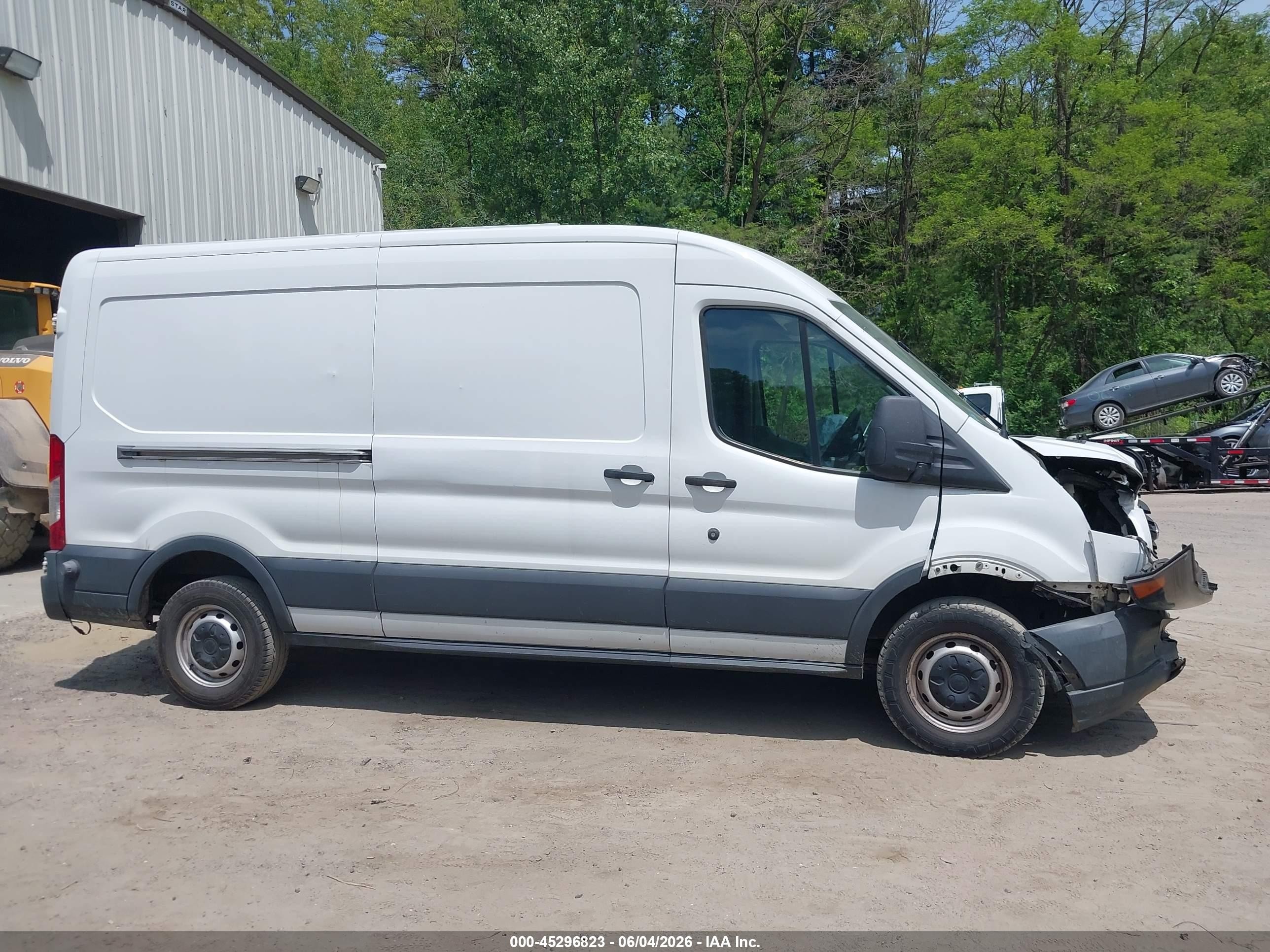 2015 Ford Transit-150   White vin: 1FTNE2CM7FKA07624