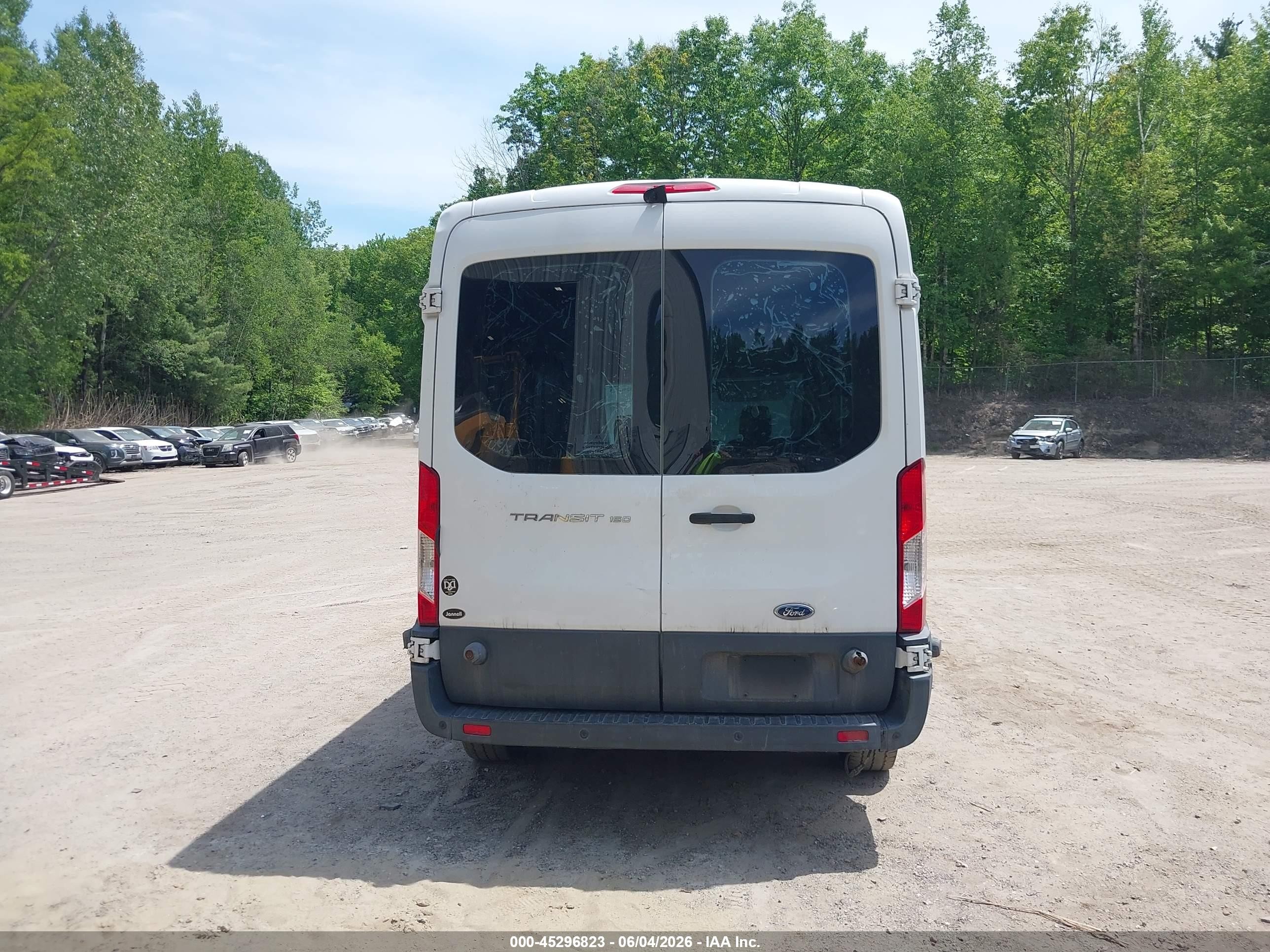2015 Ford Transit-150   White vin: 1FTNE2CM7FKA07624
