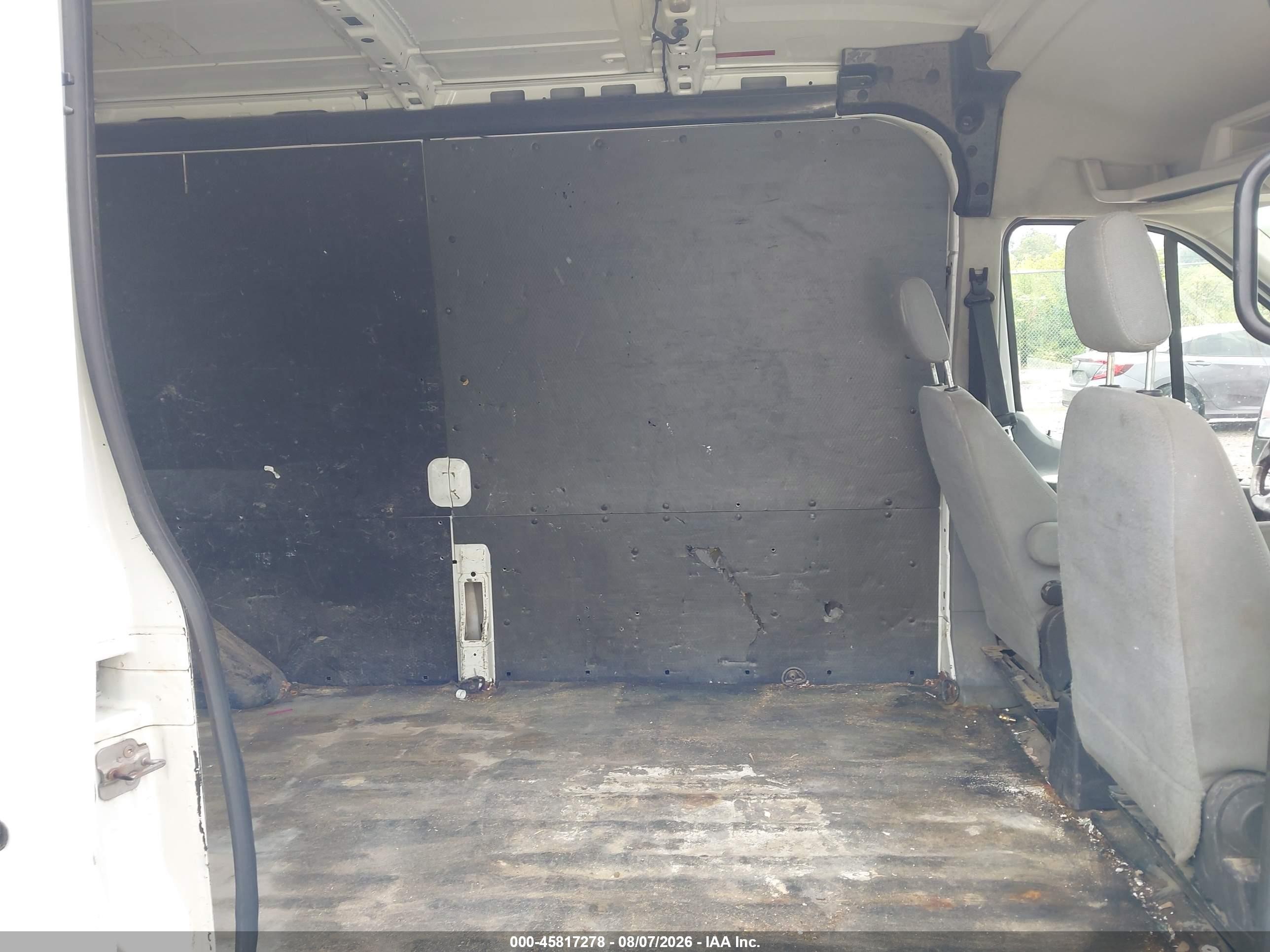 2015 Ford Transit-150   White vin: 1FTNE2CM7FKA08188