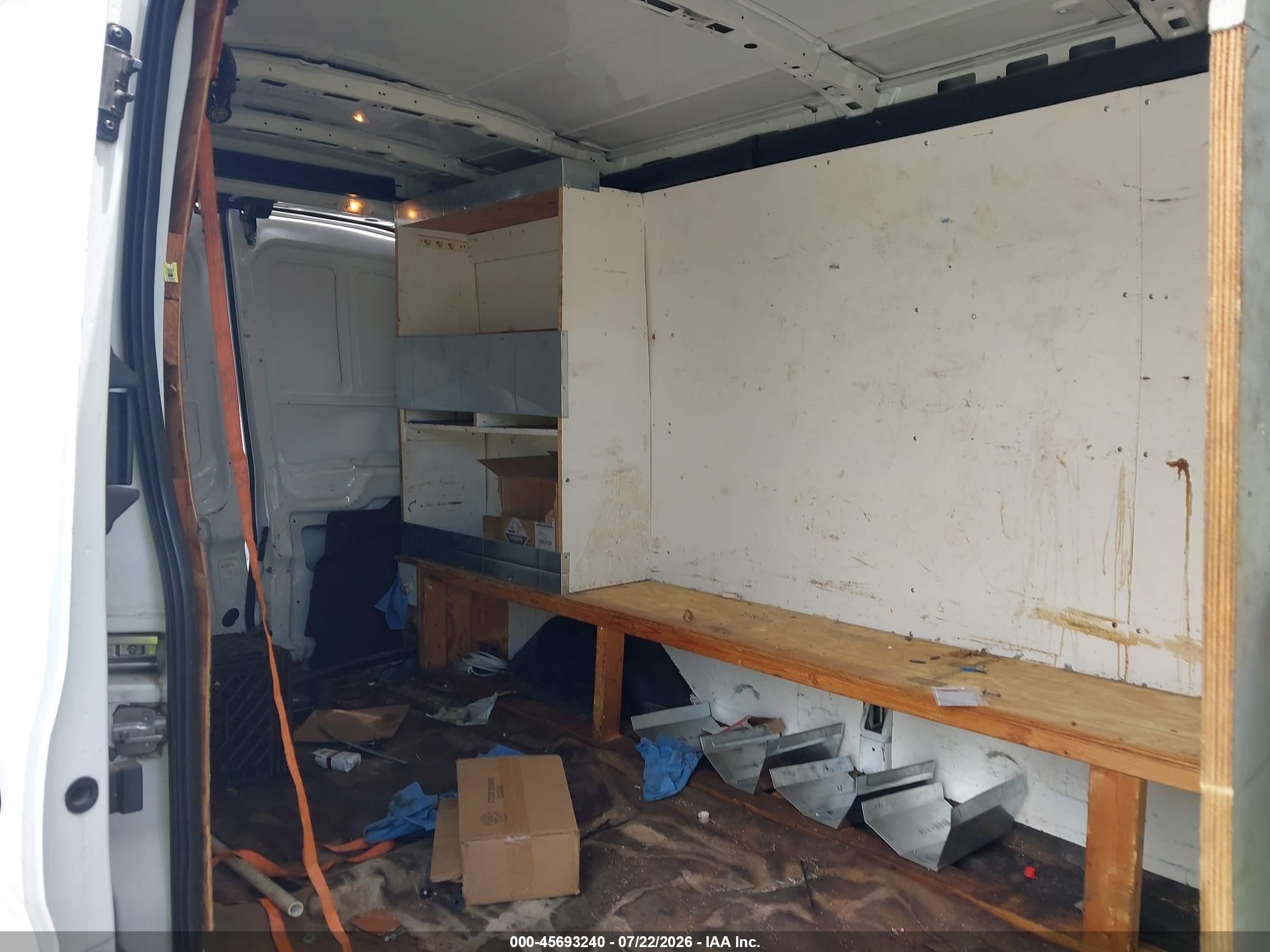 2015 Ford Transit-150 Белый vin: 1FTNE2CM8FKA98709