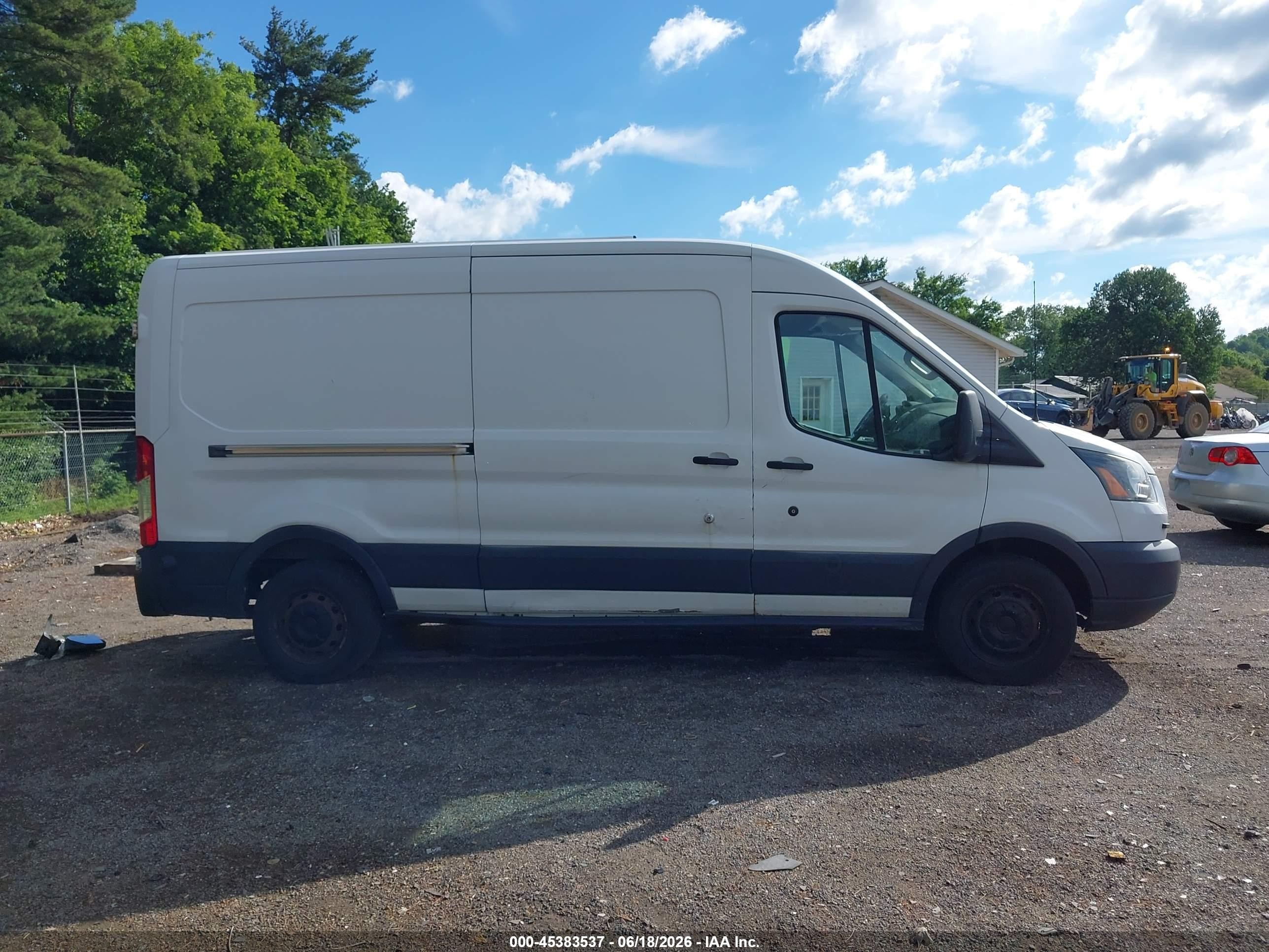 2015 Ford Transit-150   White vin: 1FTNE2CV9FKB13324