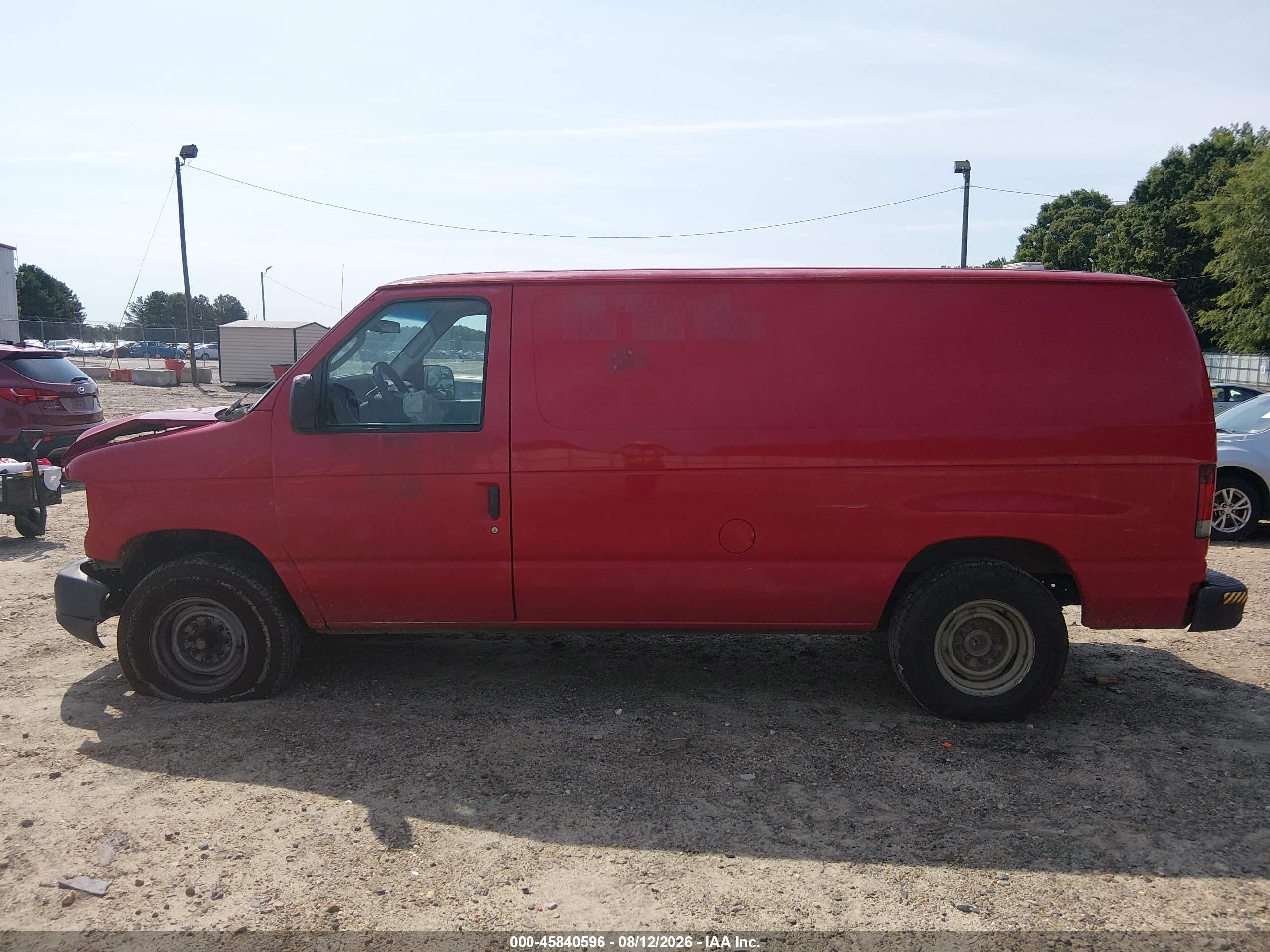 2012 Ford E-250 Commercial Красный vin: 1FTNE2EL0CDA18016