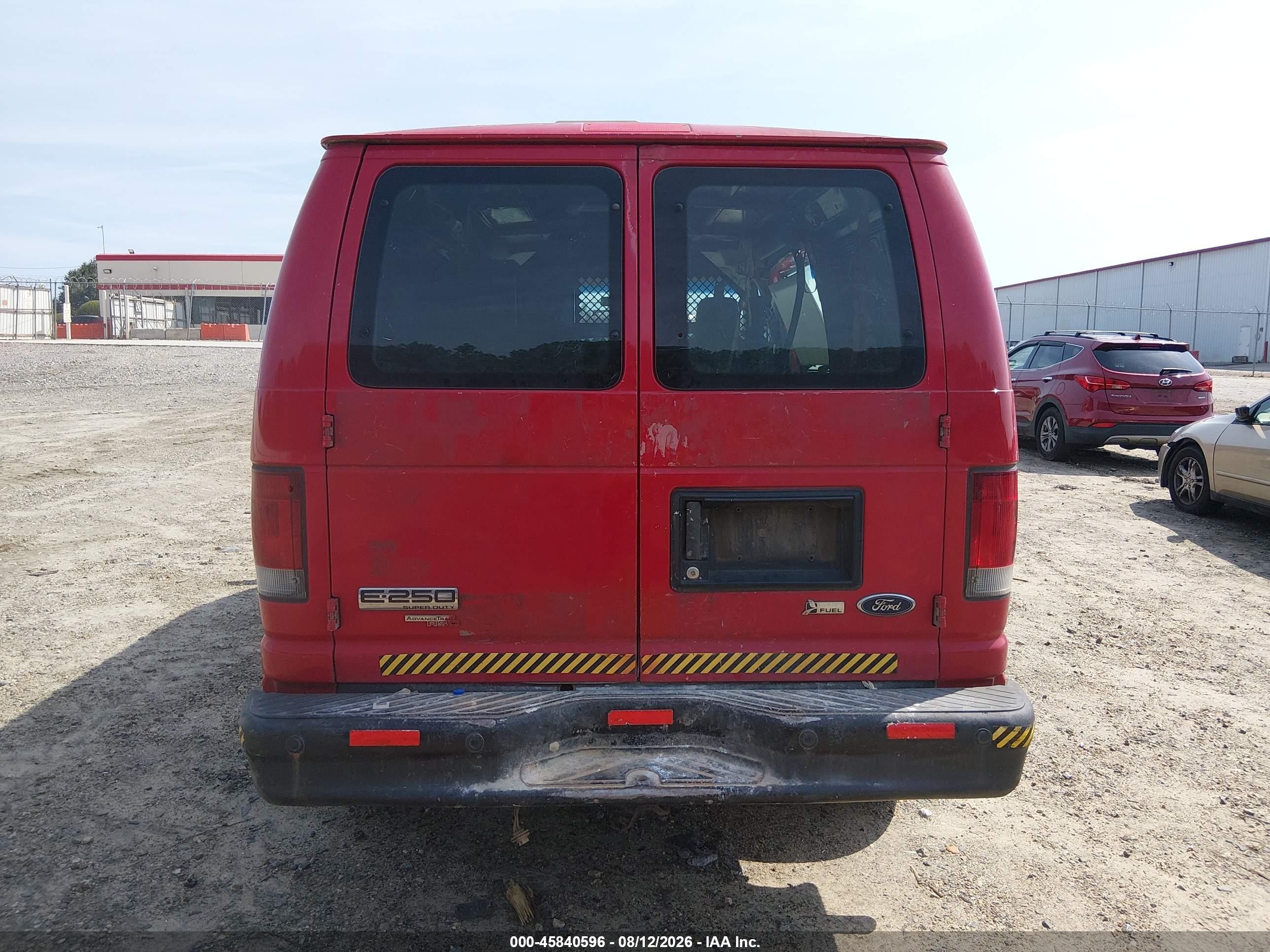 2012 Ford E-250 Commercial Красный vin: 1FTNE2EL0CDA18016