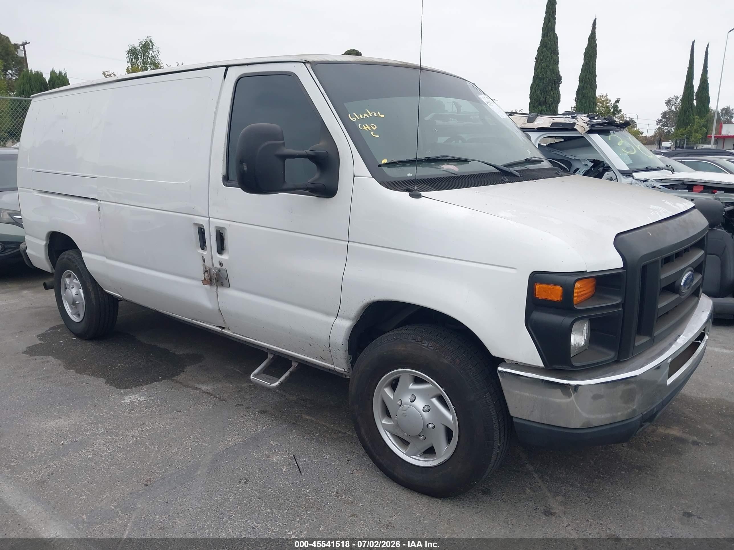 2012 Ford E-250 Commercial/recreational White vin: 1FTNE2EL0CDB08556