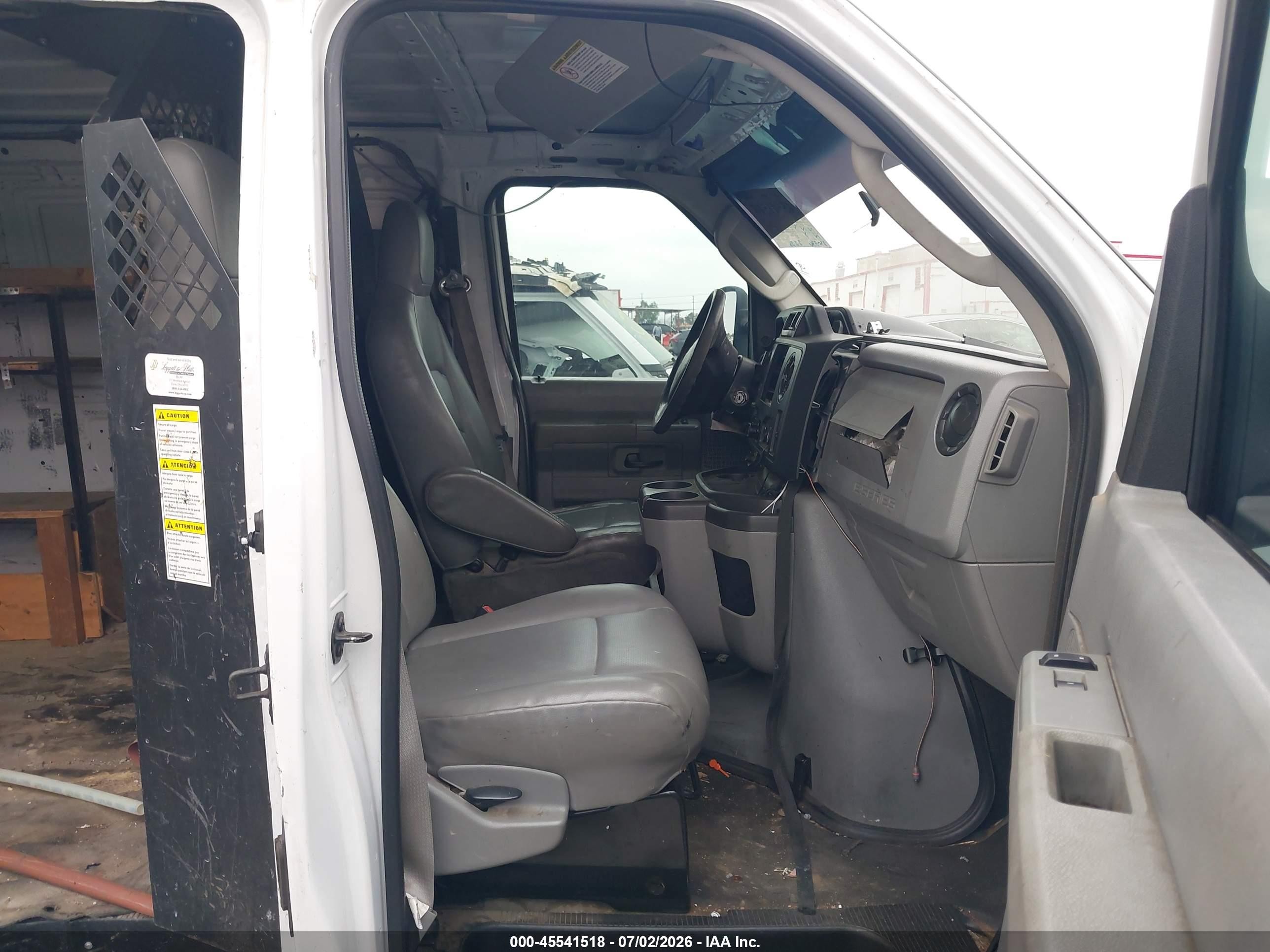 2012 Ford E-250 Commercial/recreational White vin: 1FTNE2EL0CDB08556
