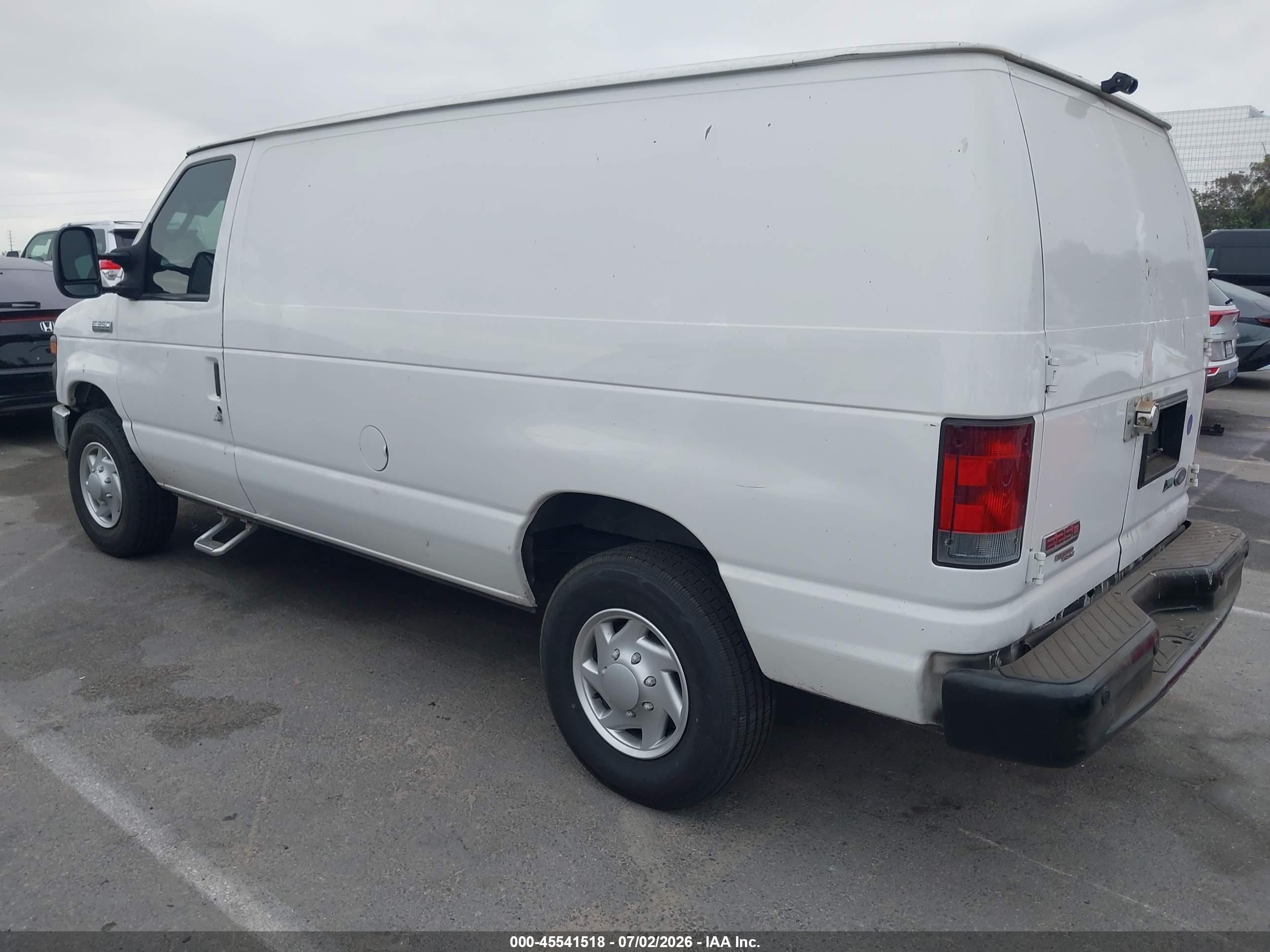 2012 Ford E-250 Commercial/recreational White vin: 1FTNE2EL0CDB08556