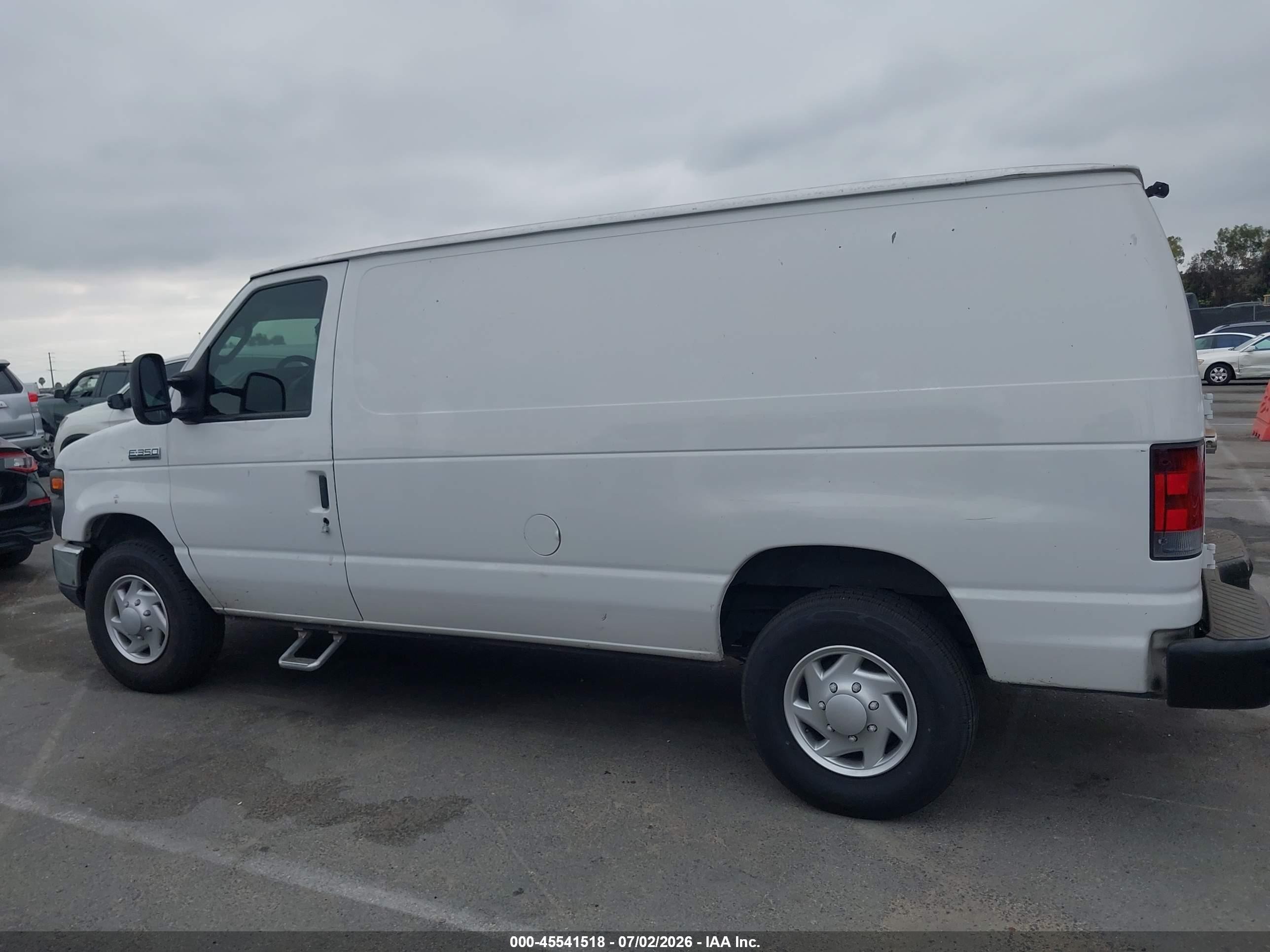 2012 Ford E-250 Commercial/recreational White vin: 1FTNE2EL0CDB08556