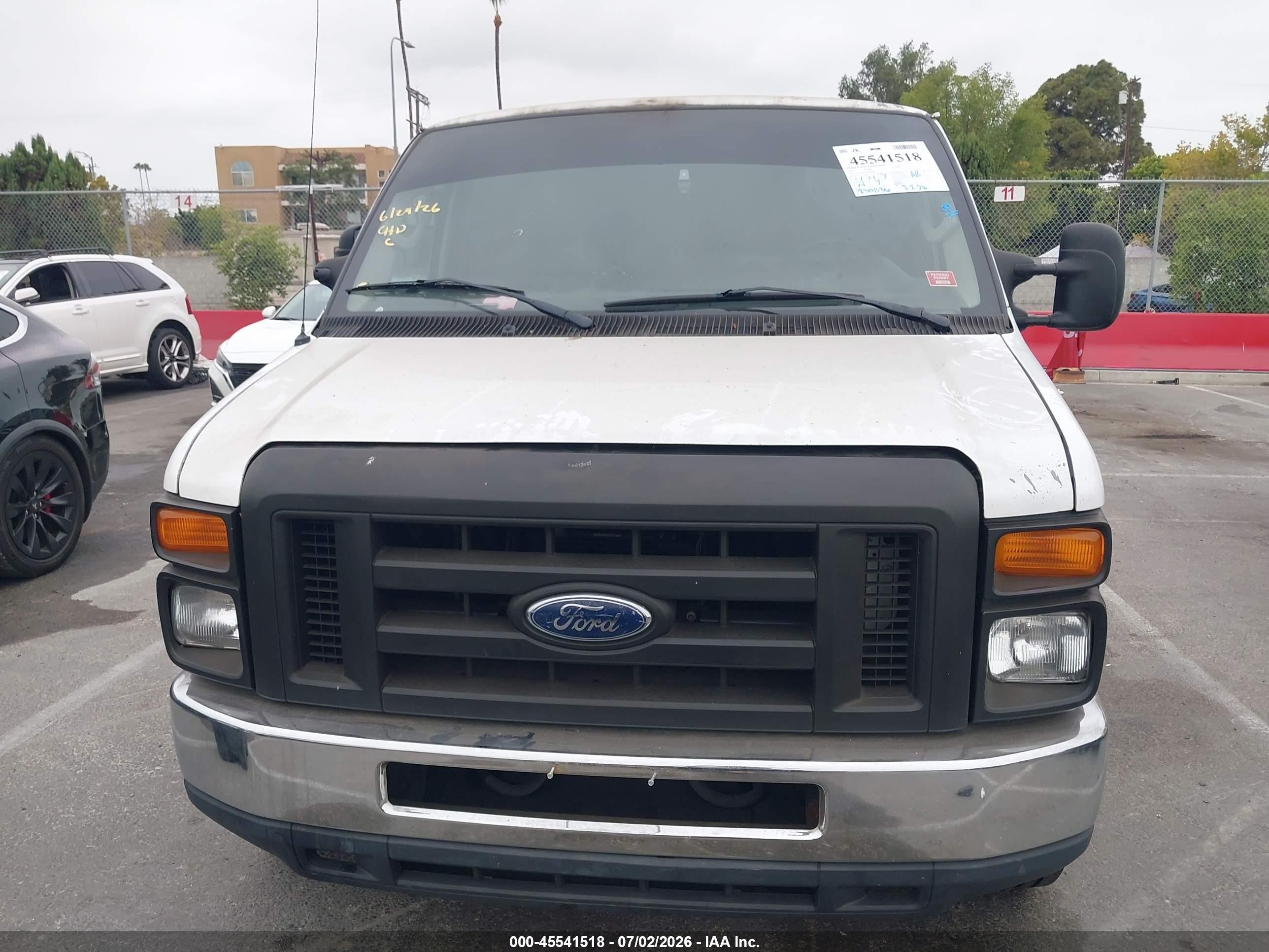 2012 Ford E-250 Commercial/recreational White vin: 1FTNE2EL0CDB08556