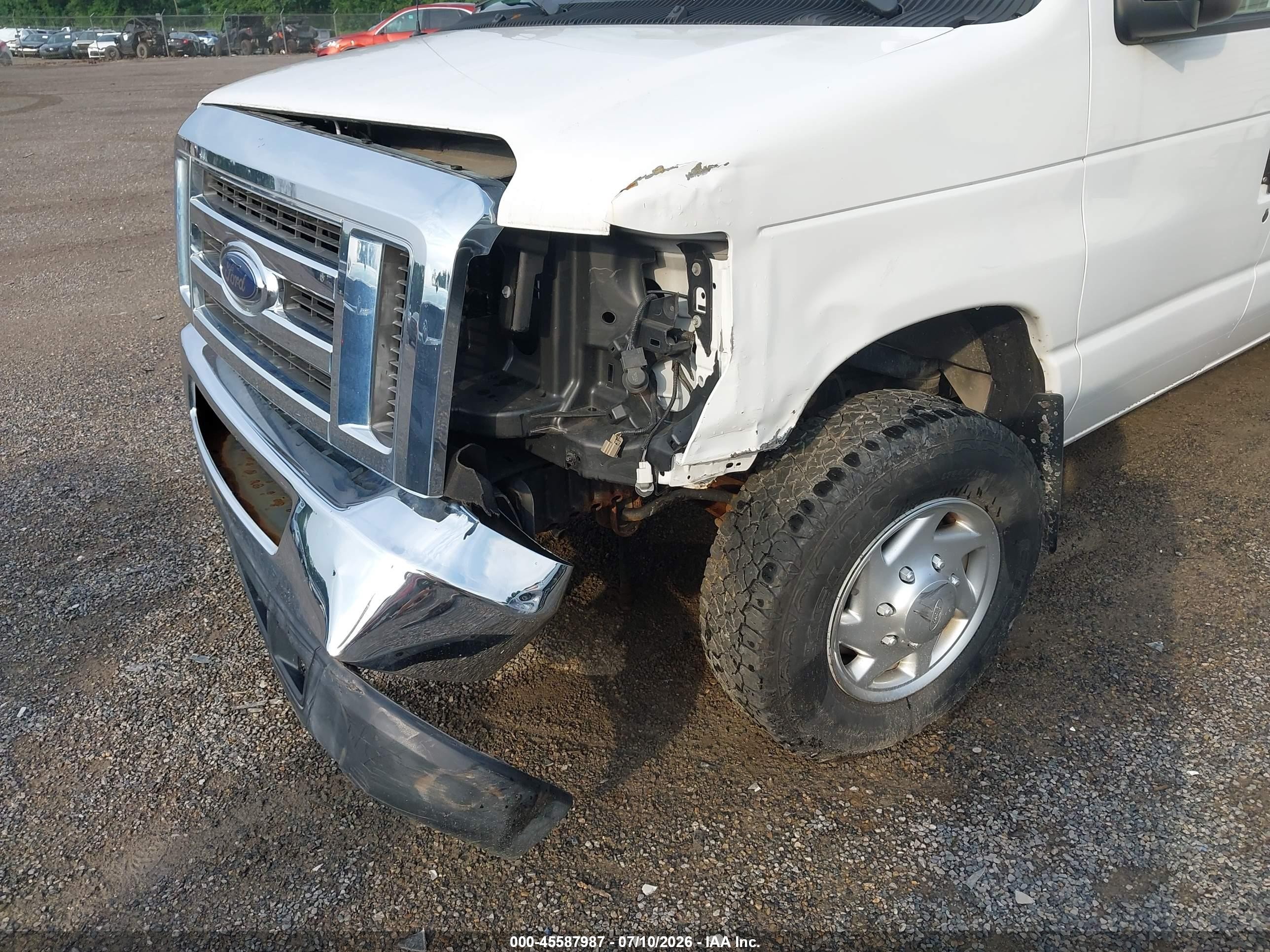 2012 Ford E-250 Commercial/recreational White vin: 1FTNE2EL1CDA37481