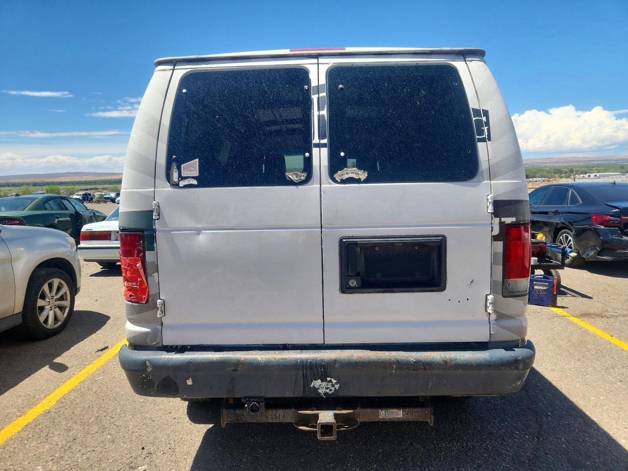 2010 Ford Econoline E250 Van White vin: 1FTNE2EL3ADA63206