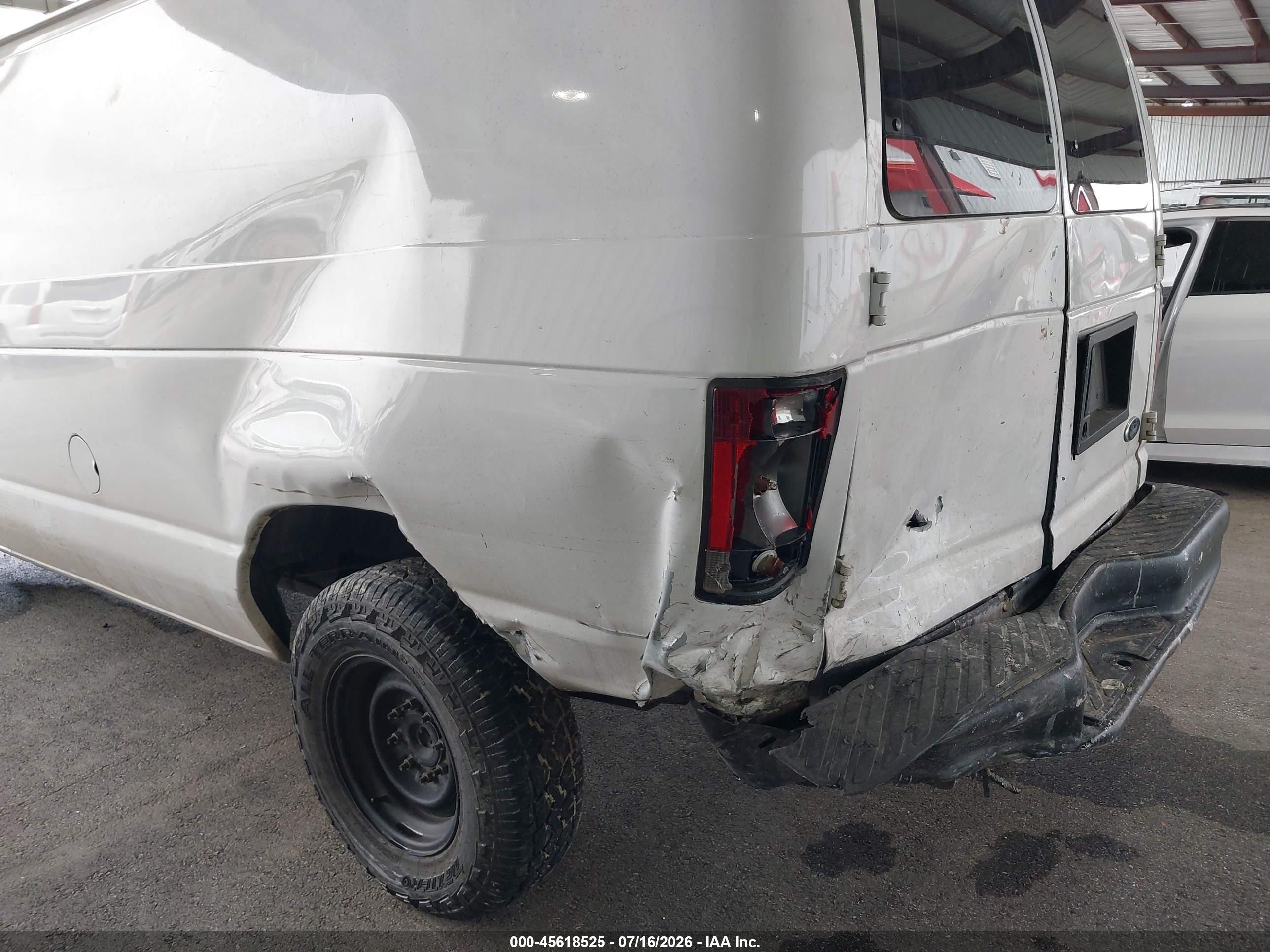 2013 Ford E-250 Commercial White vin: 1FTNE2EL6DDA71112