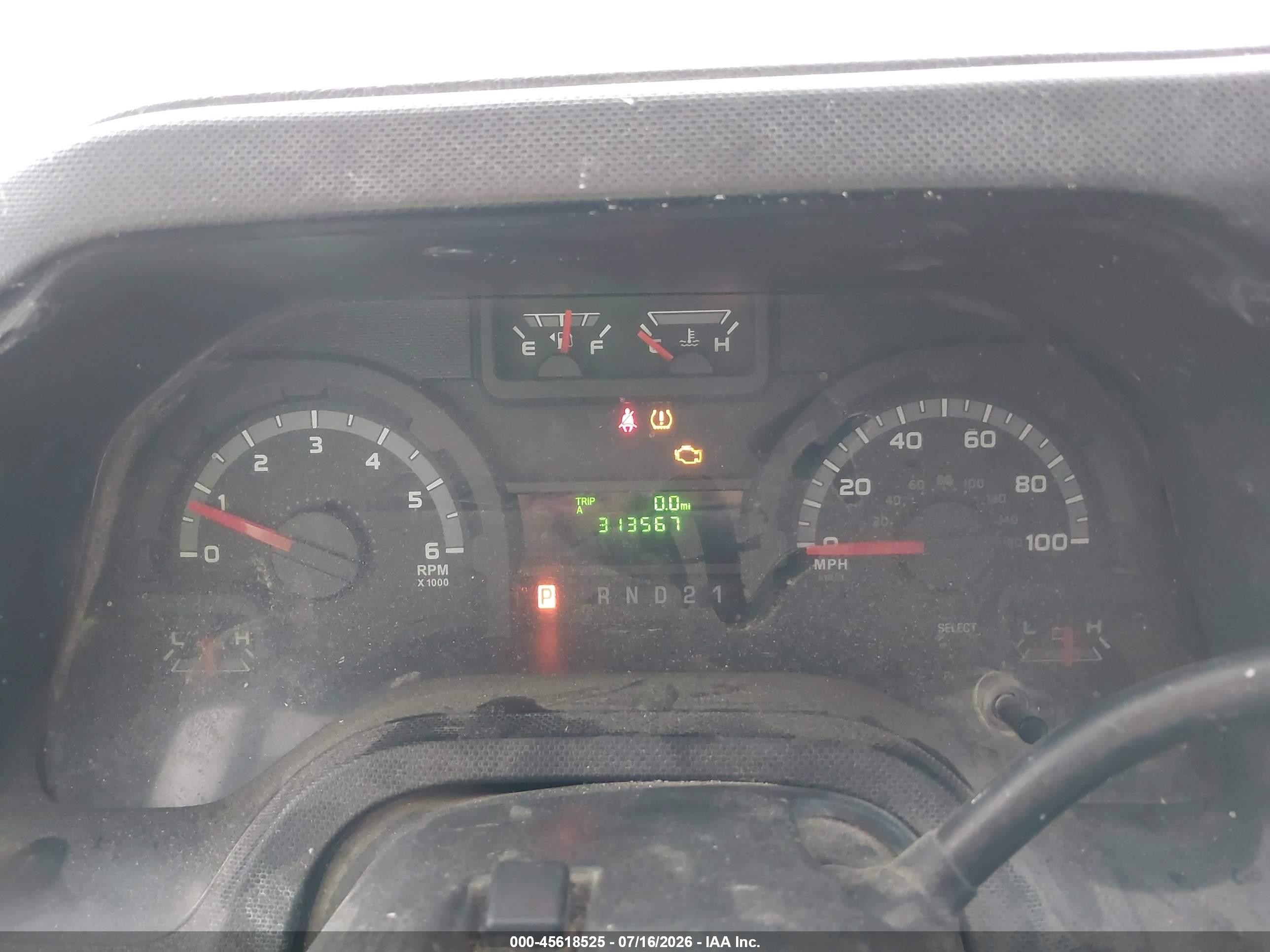 2013 Ford E-250 Commercial White vin: 1FTNE2EL6DDA71112