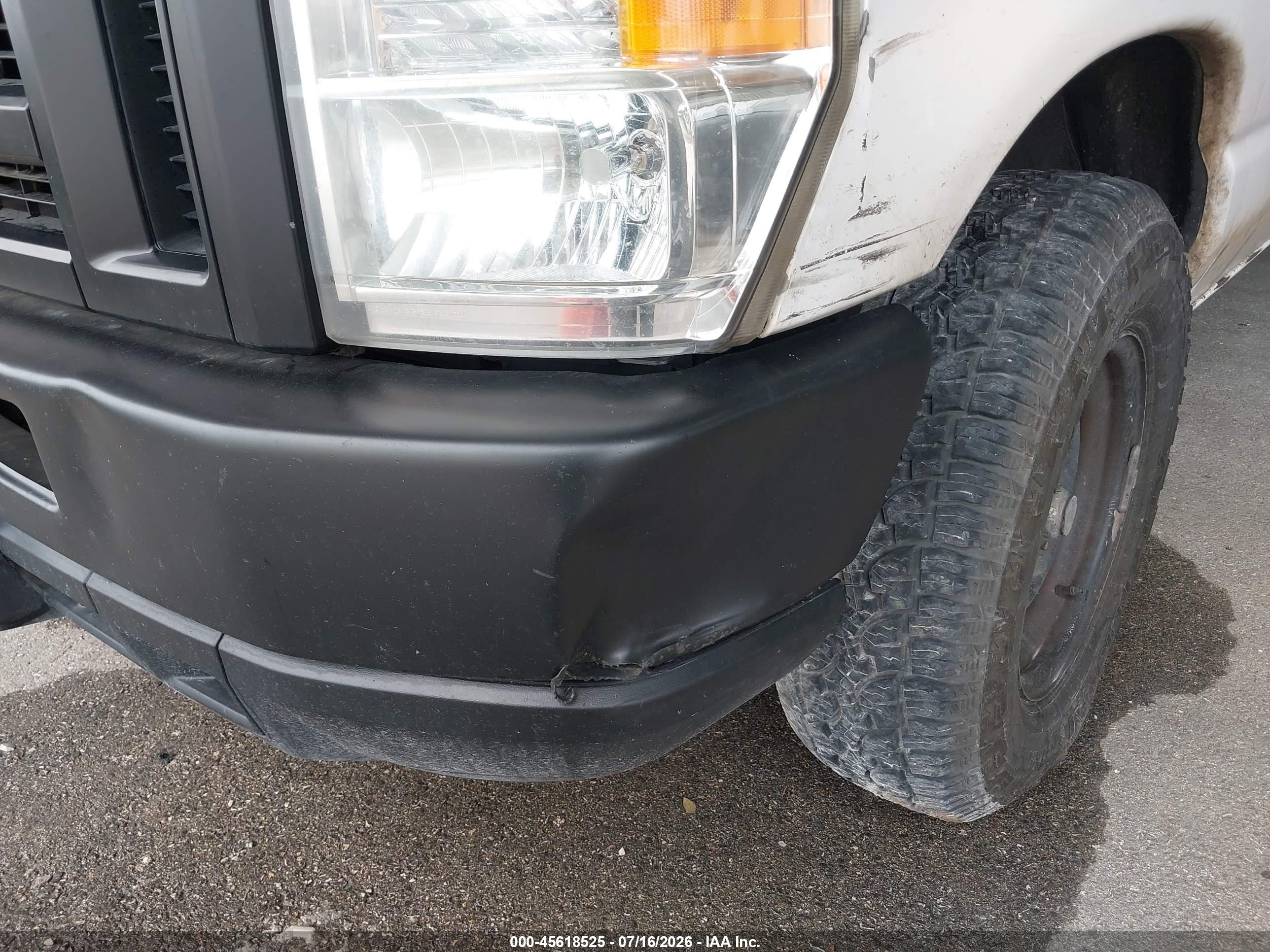 2013 Ford E-250 Commercial White vin: 1FTNE2EL6DDA71112