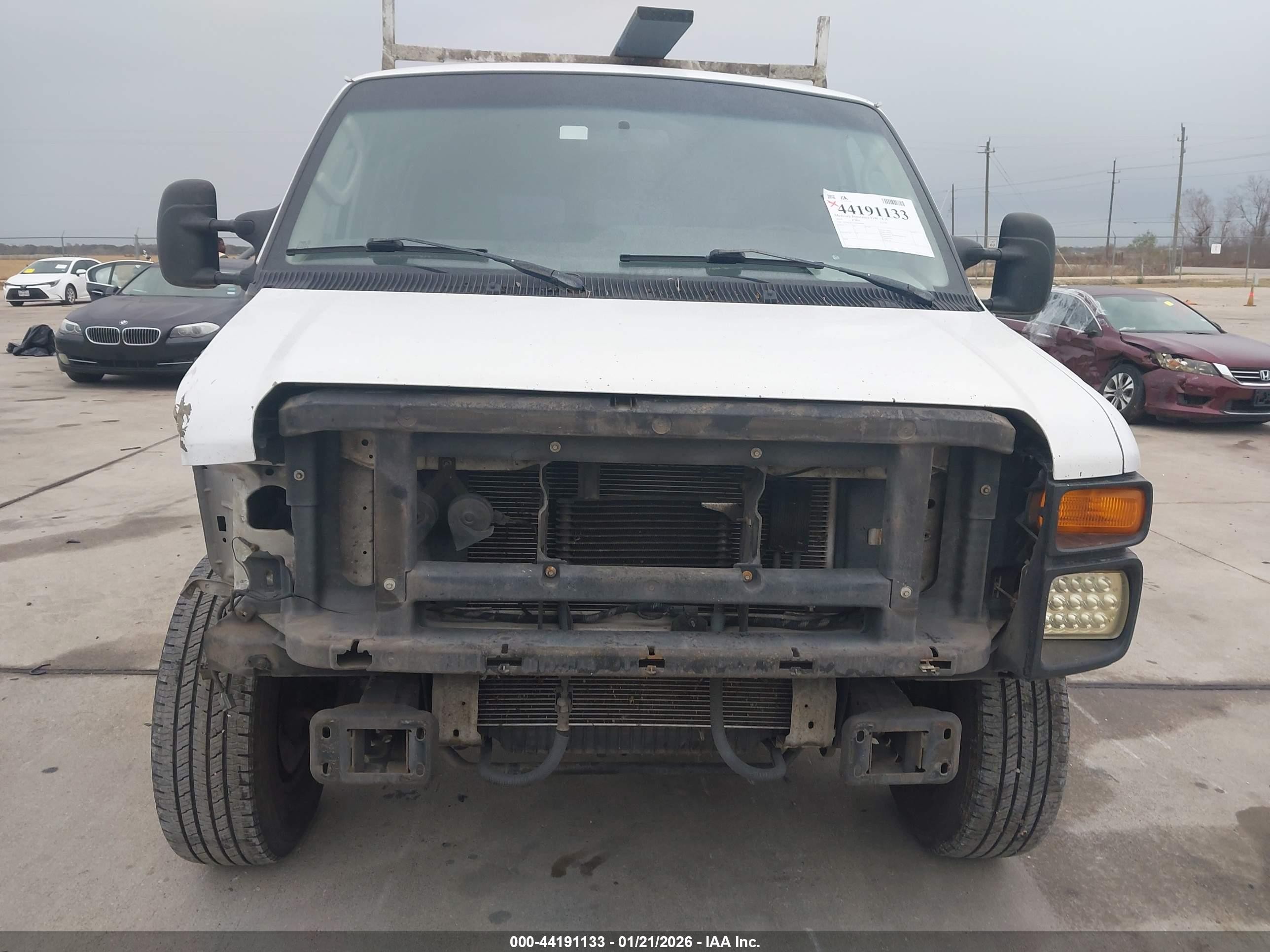2010 Ford E-250 Commercial/recreational White vin: 1FTNE2EL7ADA04689