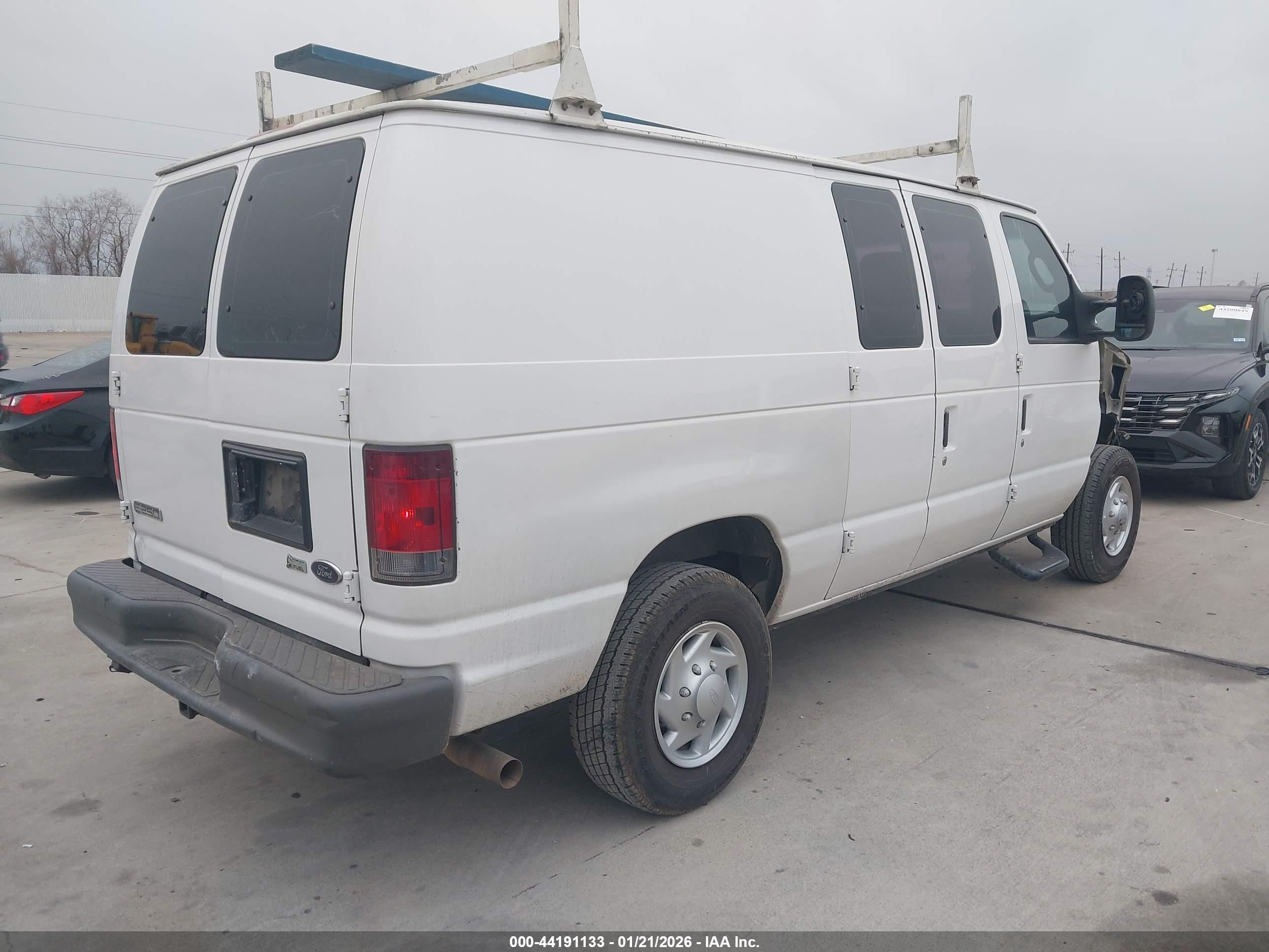 2010 Ford E-250 Commercial/recreational White vin: 1FTNE2EL7ADA04689