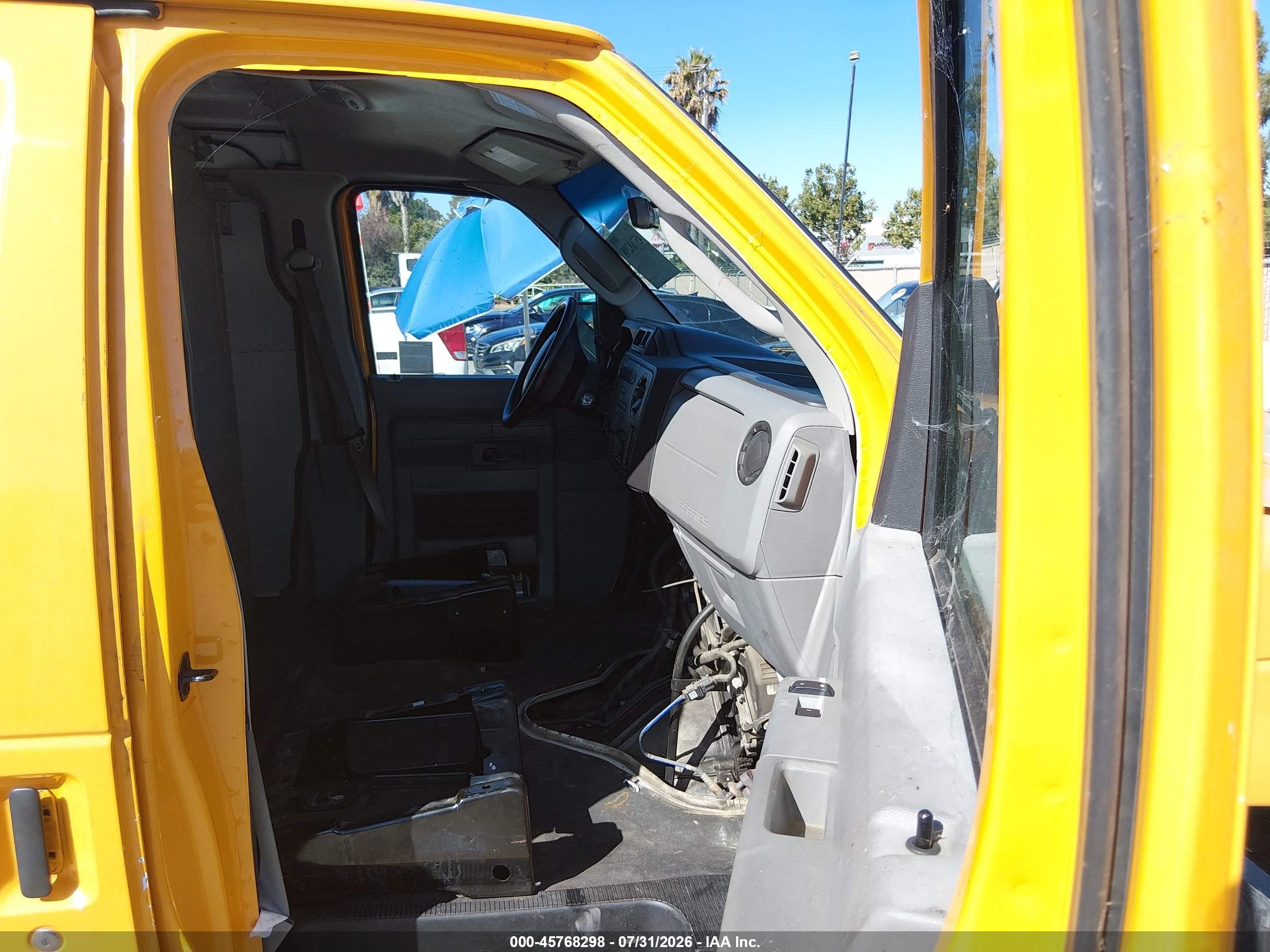 2012 Ford E-250 Commercial Yellow vin: 1FTNE2EL8CDB35102