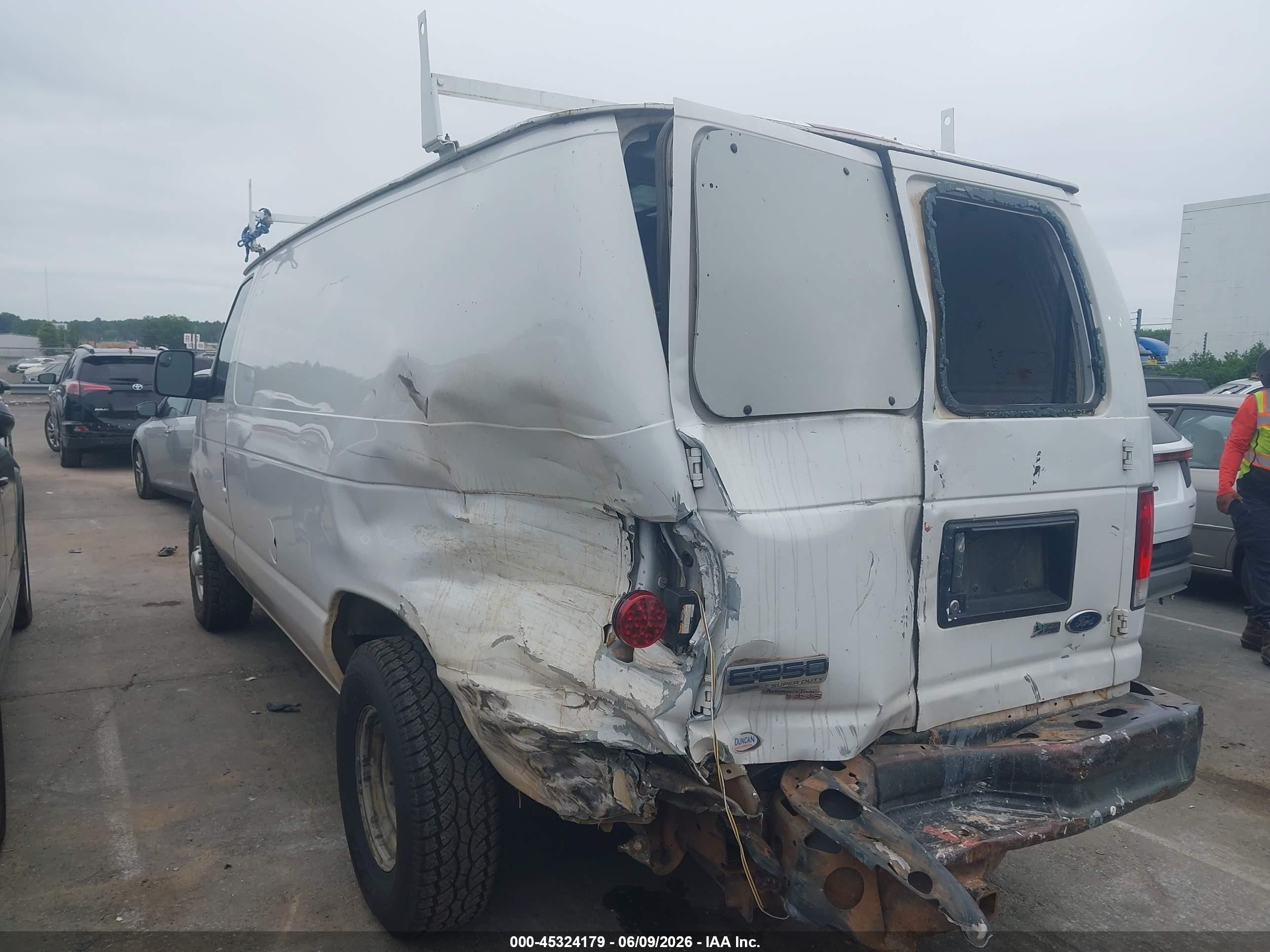 2013 Ford E-250 Commercial White vin: 1FTNE2EL9DDB31447
